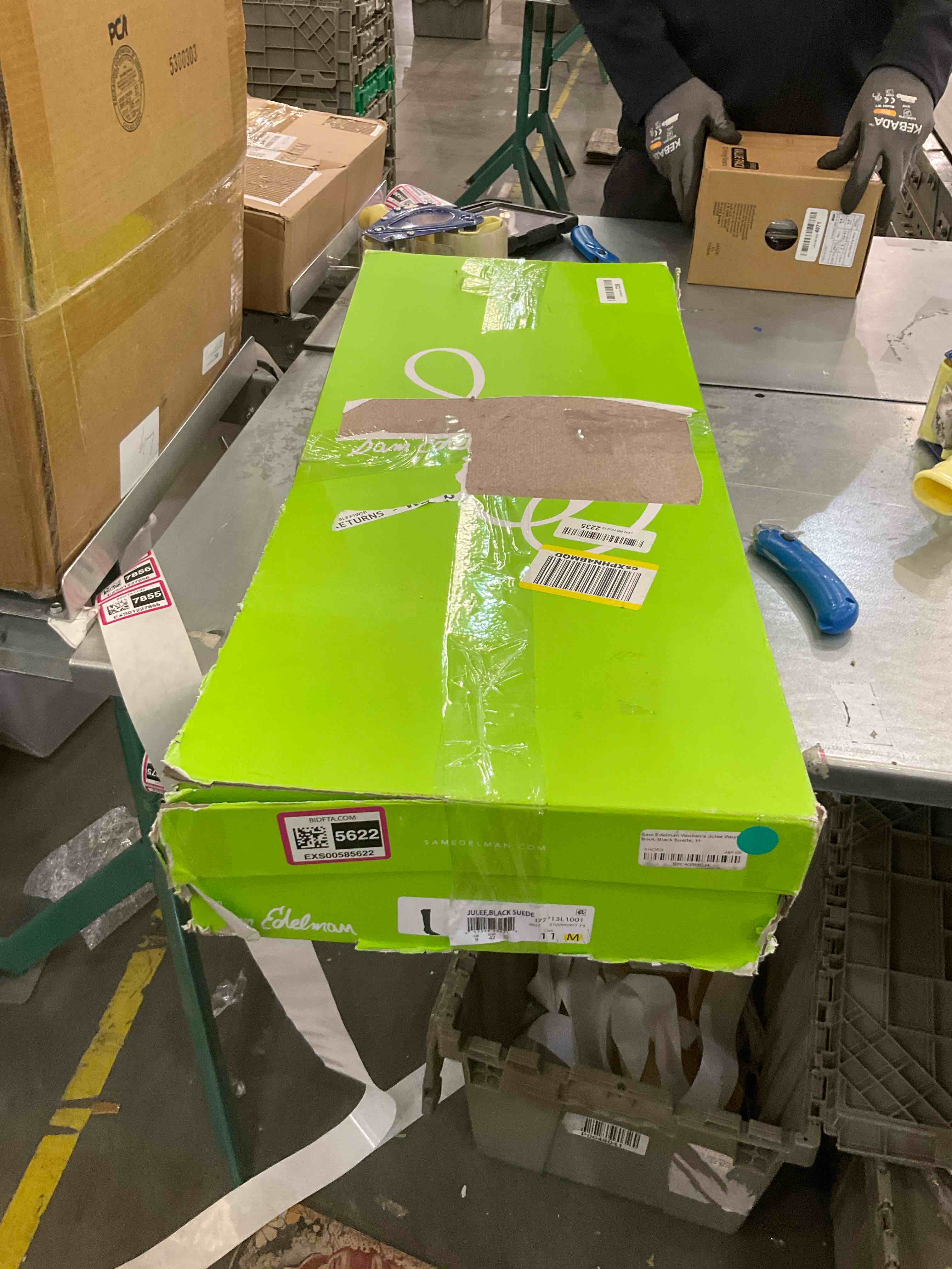 https://s3.amazonaws.com/lotting-images-prod/BargainHunt/EXS00585622_1710266067512.jpeg