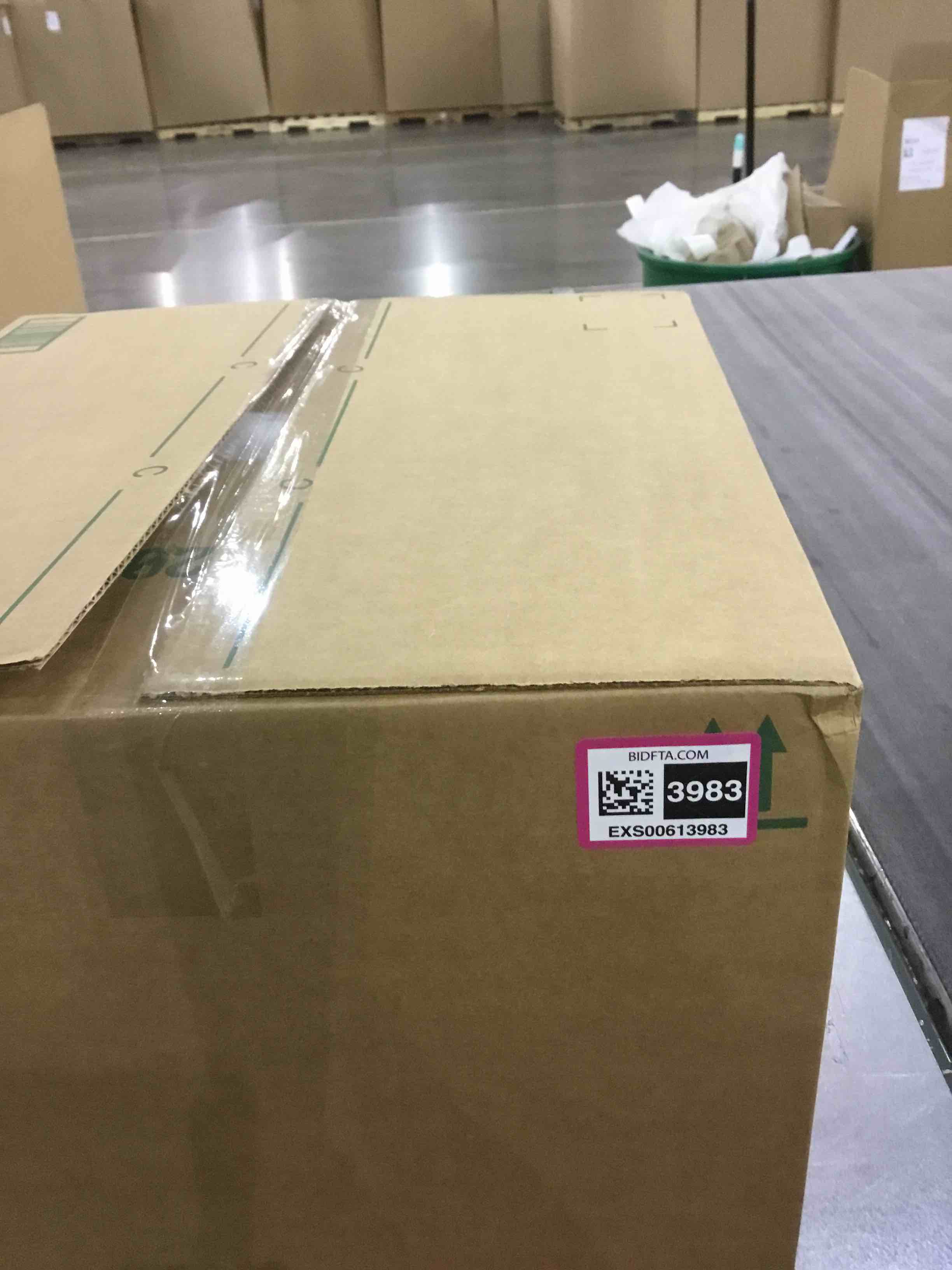 https://s3.amazonaws.com/lotting-images-prod/BargainHunt/EXS00613983_1707483700135.jpeg