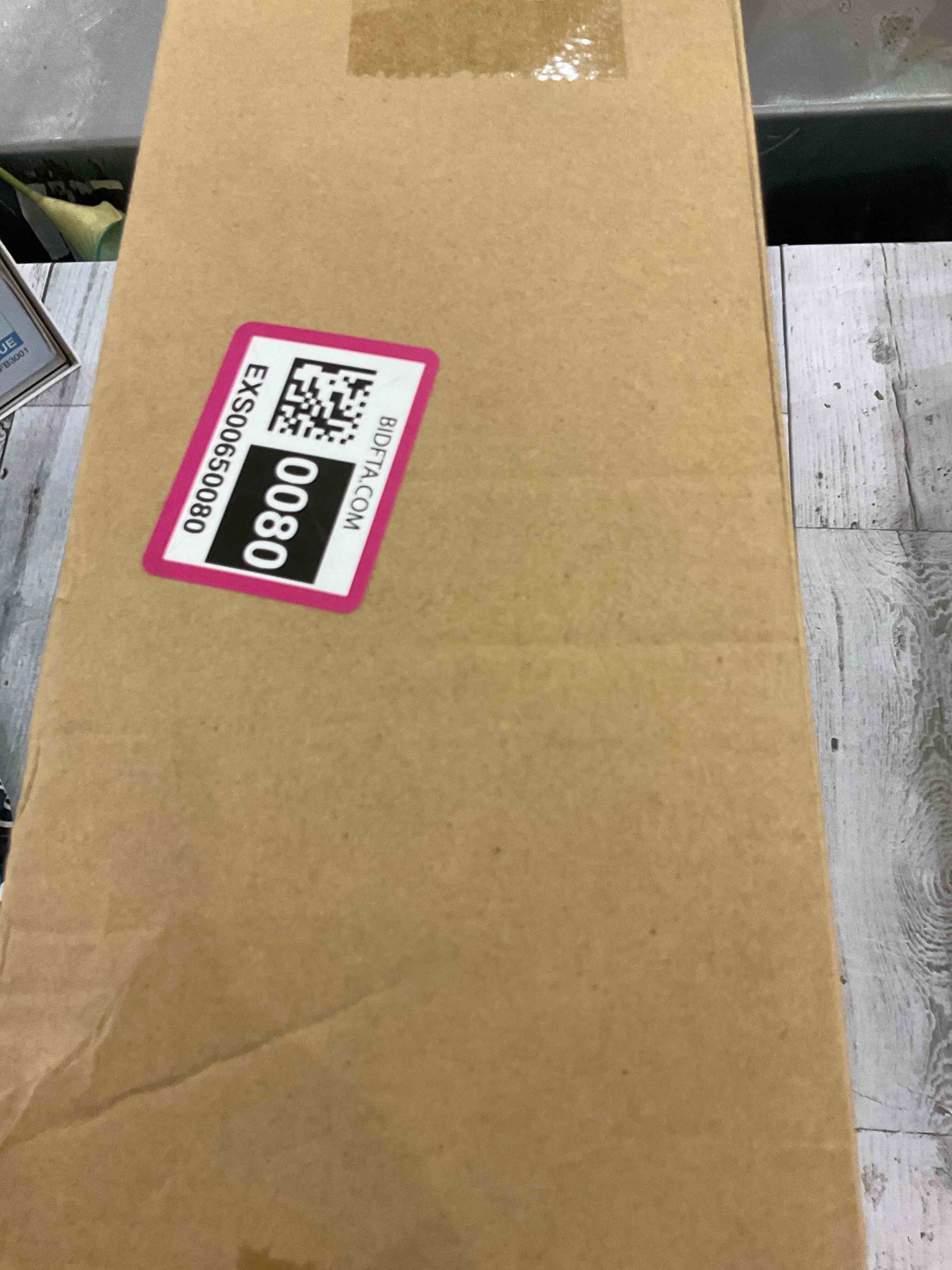 https://s3.amazonaws.com/lotting-images-prod/BargainHunt/EXS00650080_1706638124257.jpeg