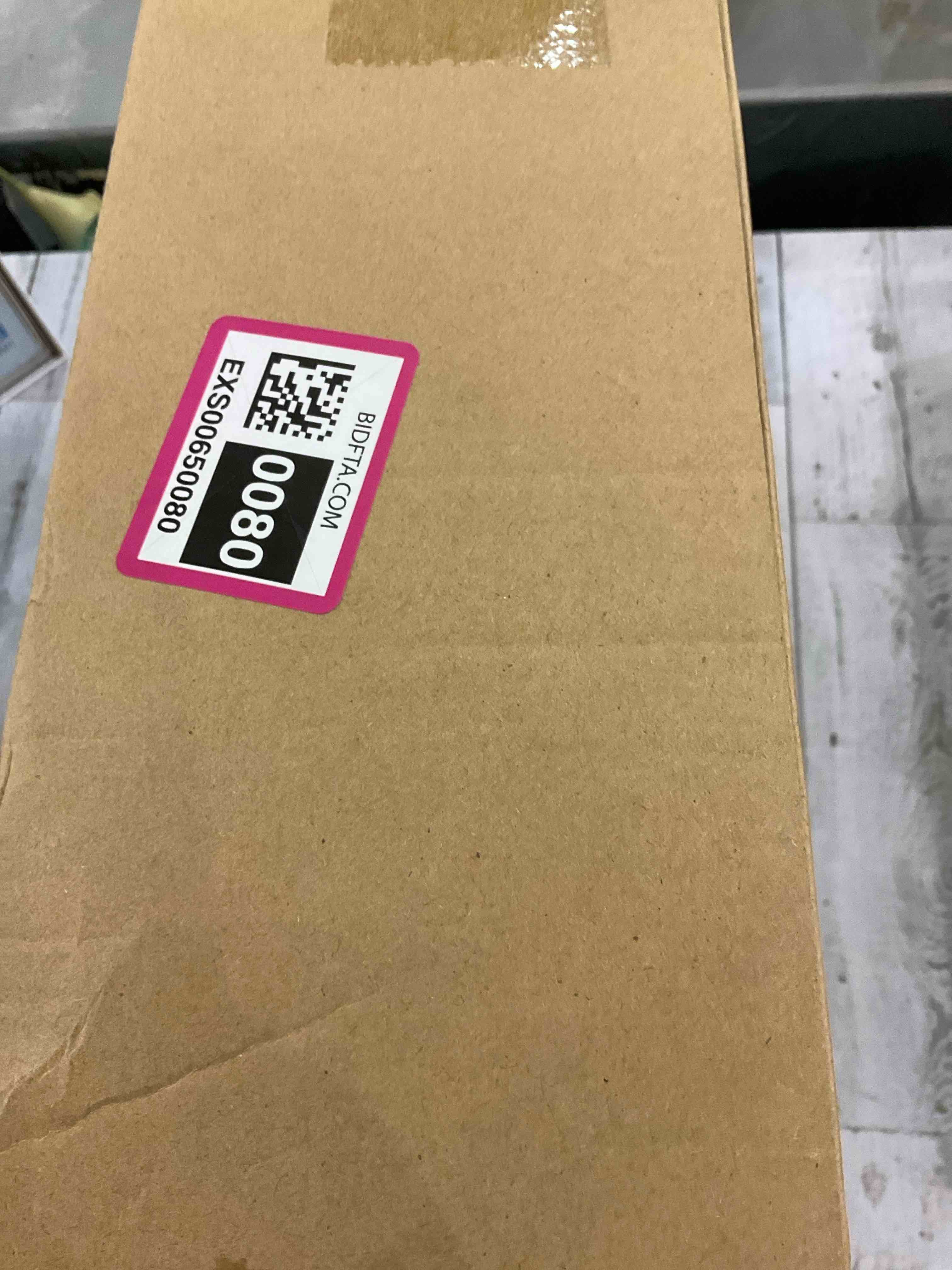 https://s3.amazonaws.com/lotting-images-prod/BargainHunt/EXS00650080_1706638125376.jpeg