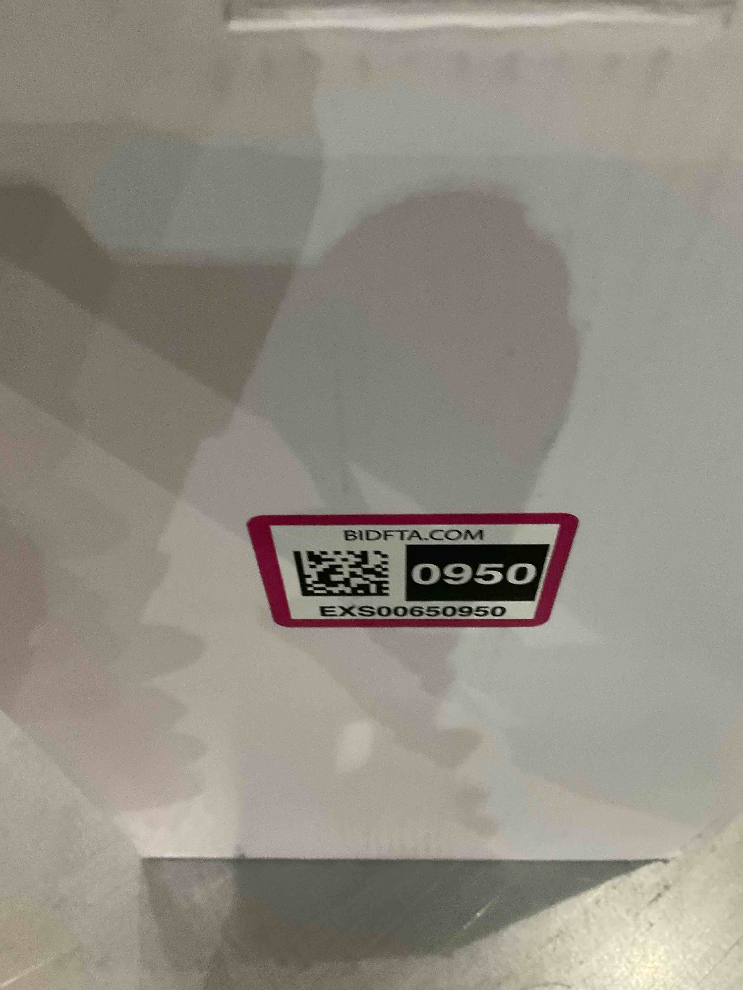 https://s3.amazonaws.com/lotting-images-prod/BargainHunt/EXS00650950_1709743525778.jpeg