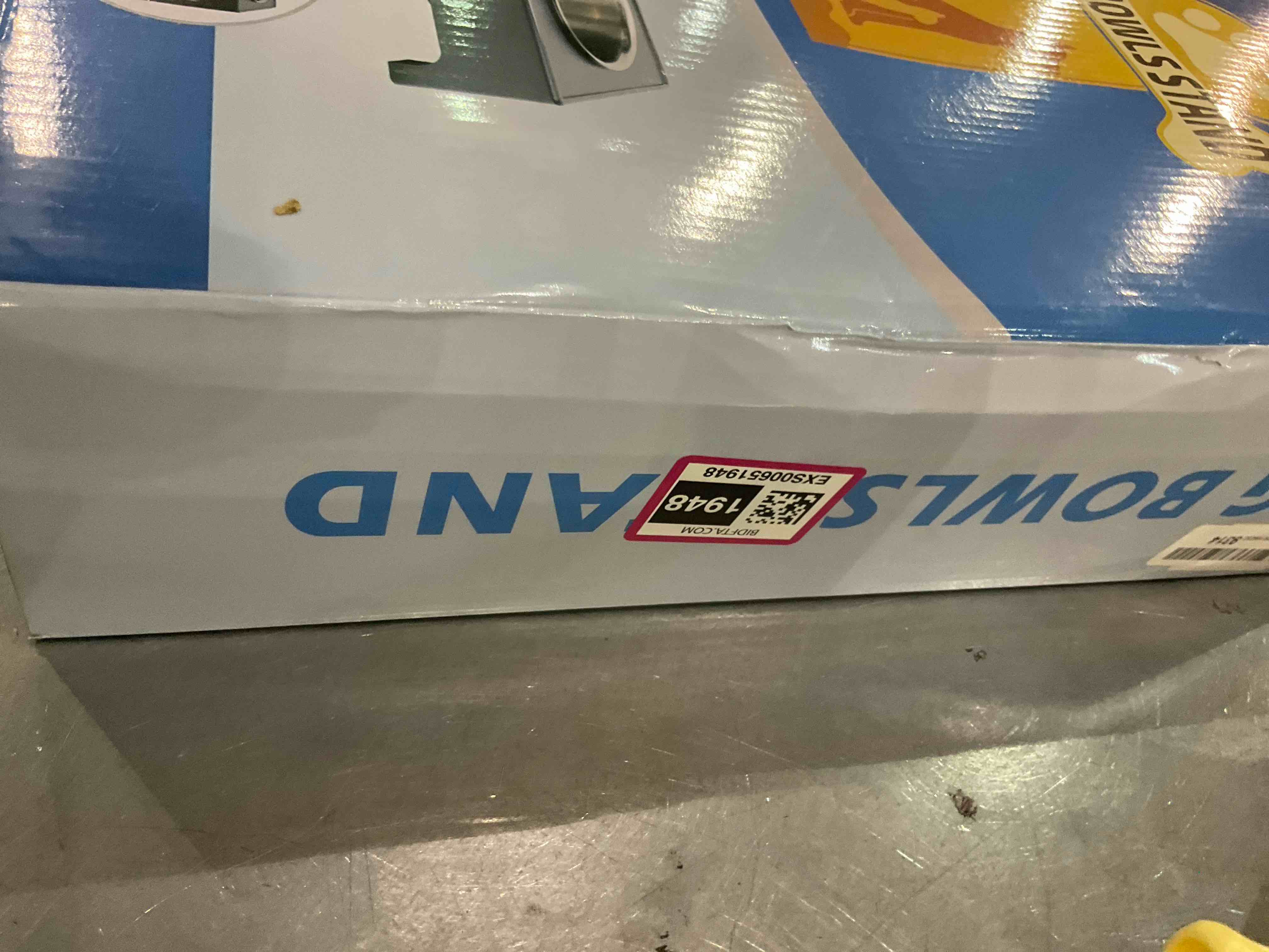 https://s3.amazonaws.com/lotting-images-prod/BargainHunt/EXS00651948_1706706741212.jpeg