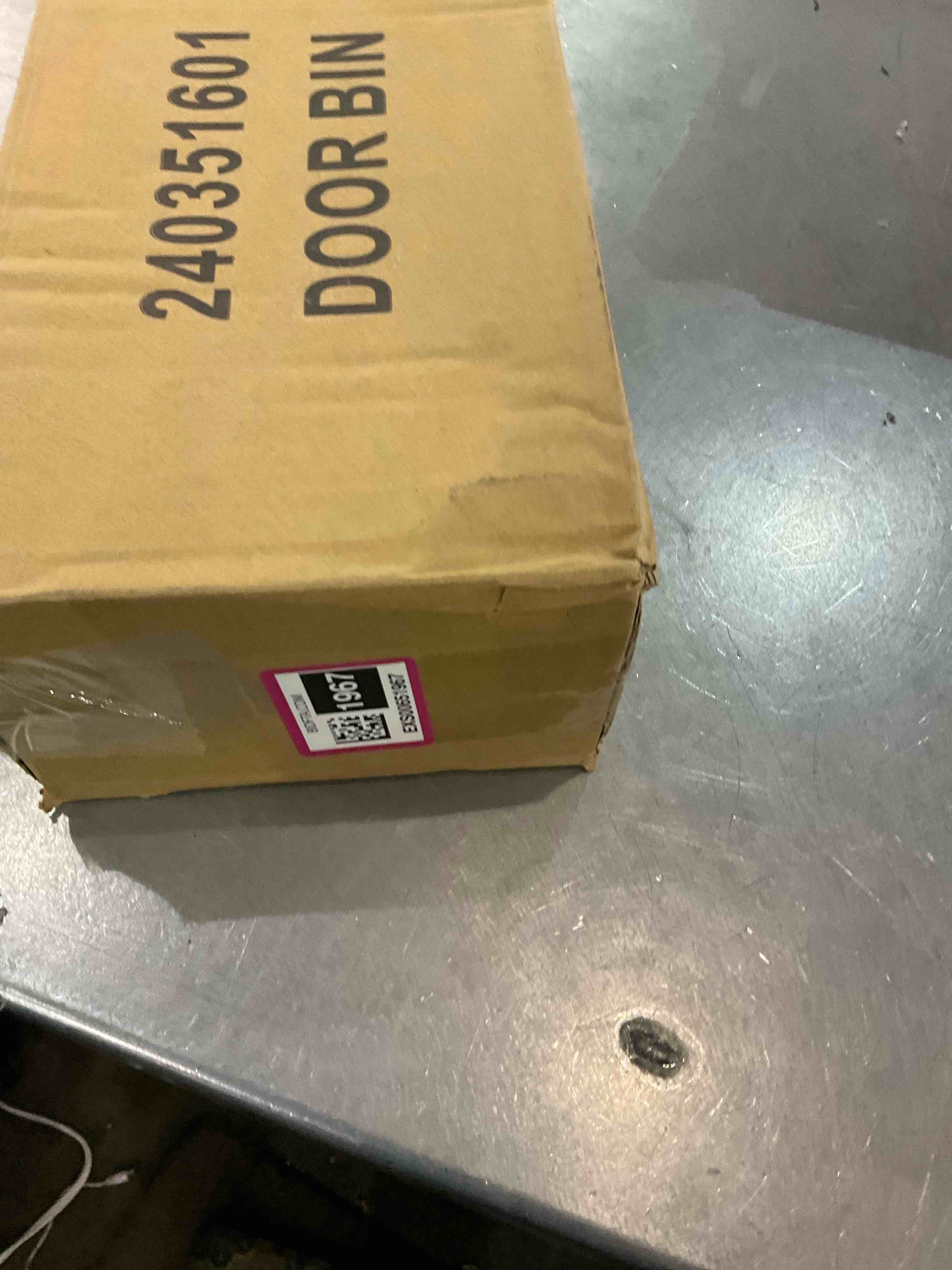 https://s3.amazonaws.com/lotting-images-prod/BargainHunt/EXS00651967_1706706412073.jpeg