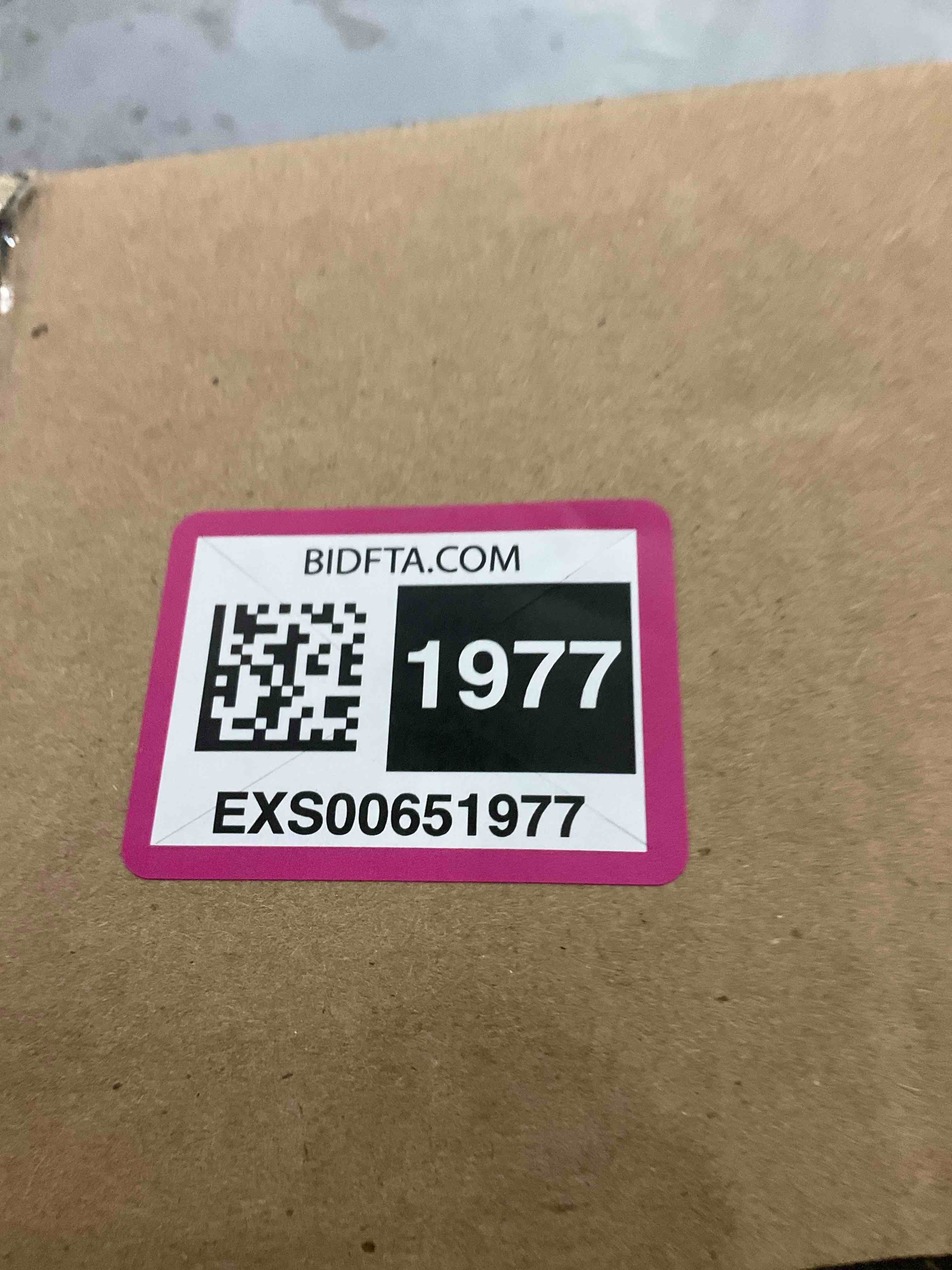 https://s3.amazonaws.com/lotting-images-prod/BargainHunt/EXS00651977_1706707527973.jpeg