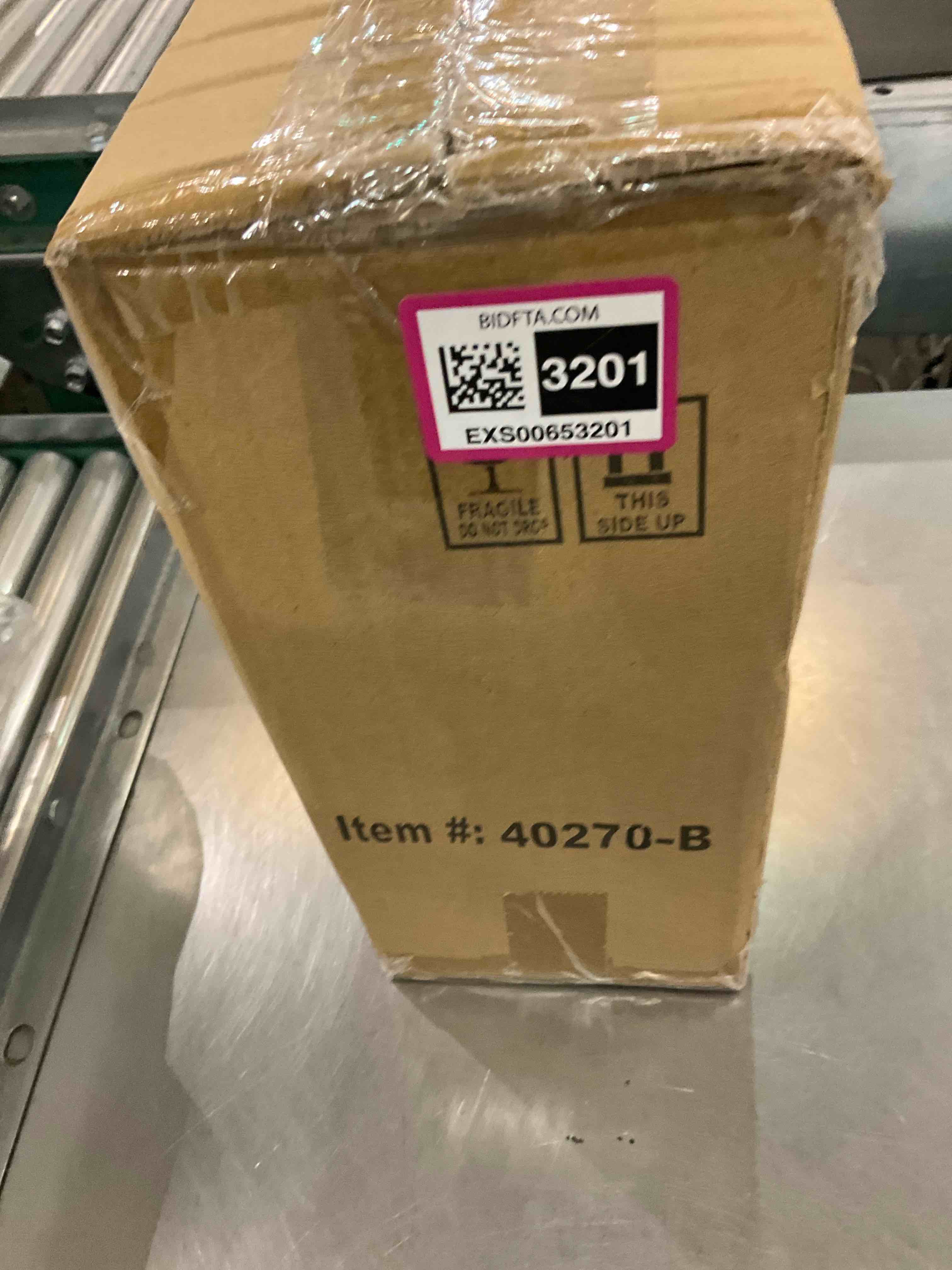 https://s3.amazonaws.com/lotting-images-prod/BargainHunt/EXS00653201_1707249470279.jpeg