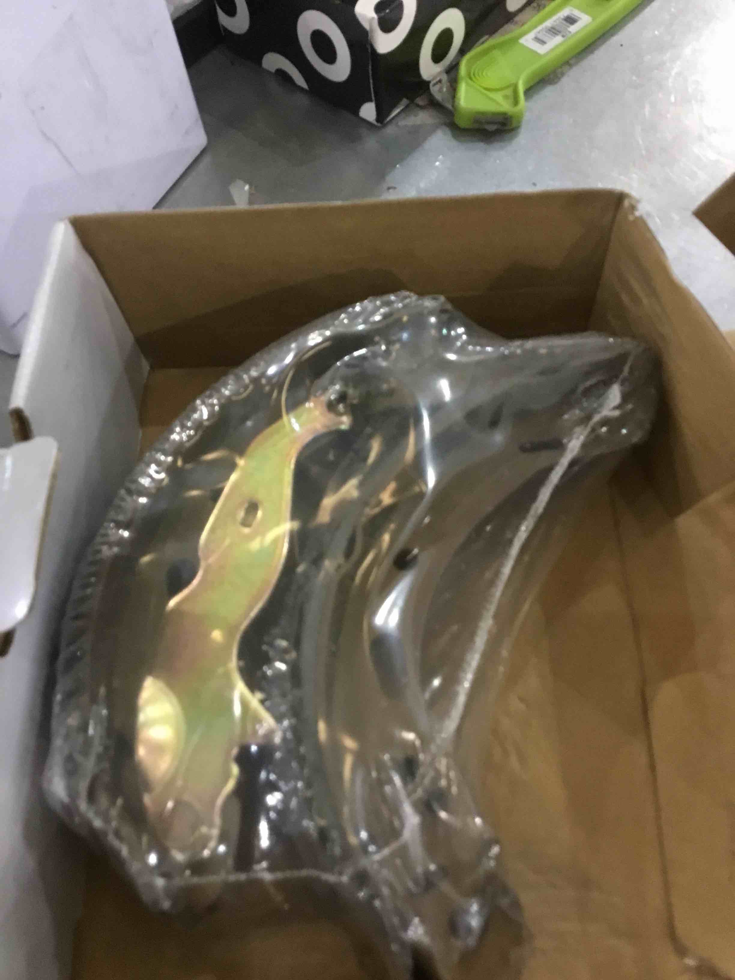 https://s3.amazonaws.com/lotting-images-prod/BargainHunt/EXS00653992_1707146325508.jpeg