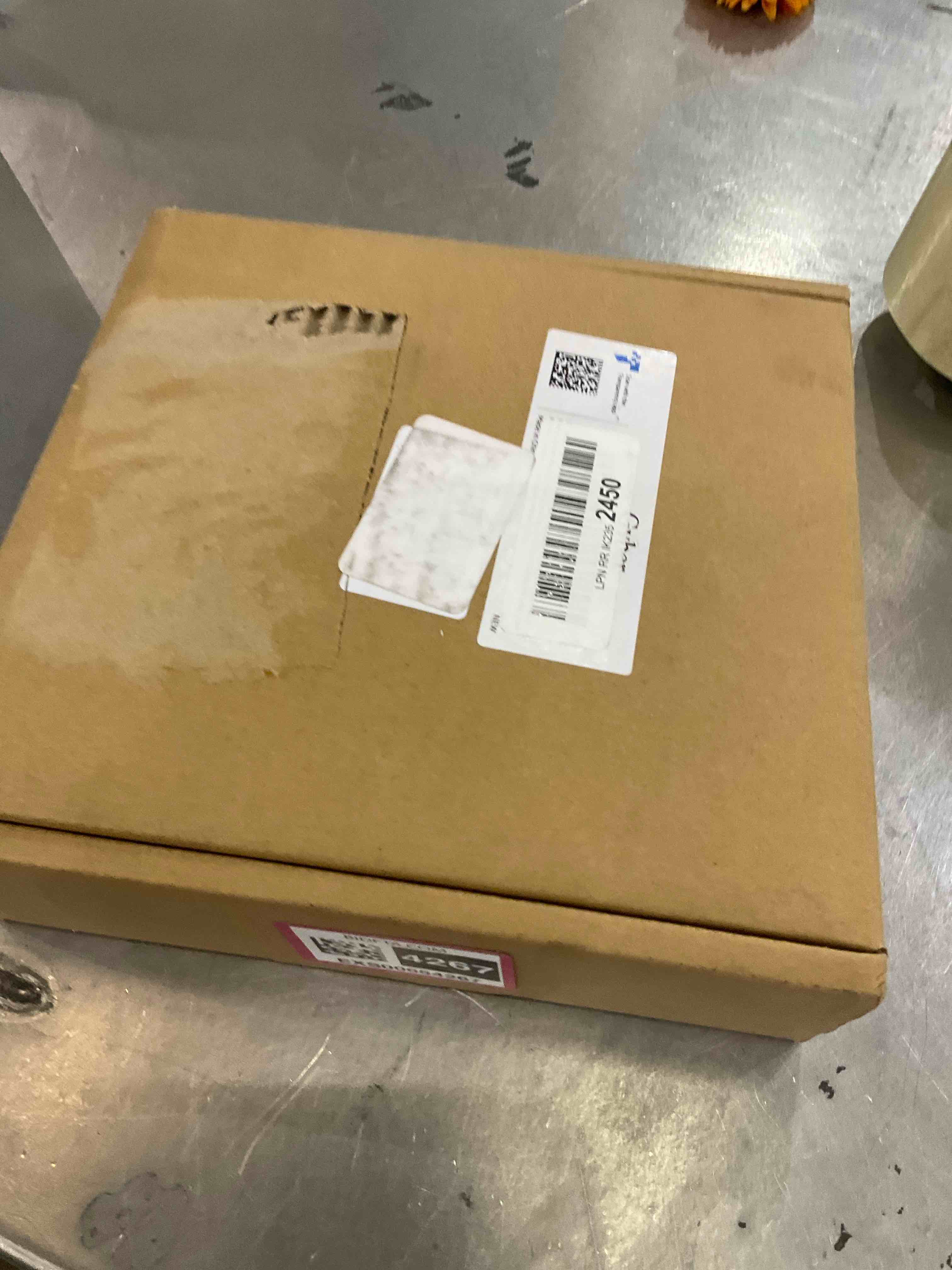 https://s3.amazonaws.com/lotting-images-prod/BargainHunt/EXS00654267_1706801920033.jpeg