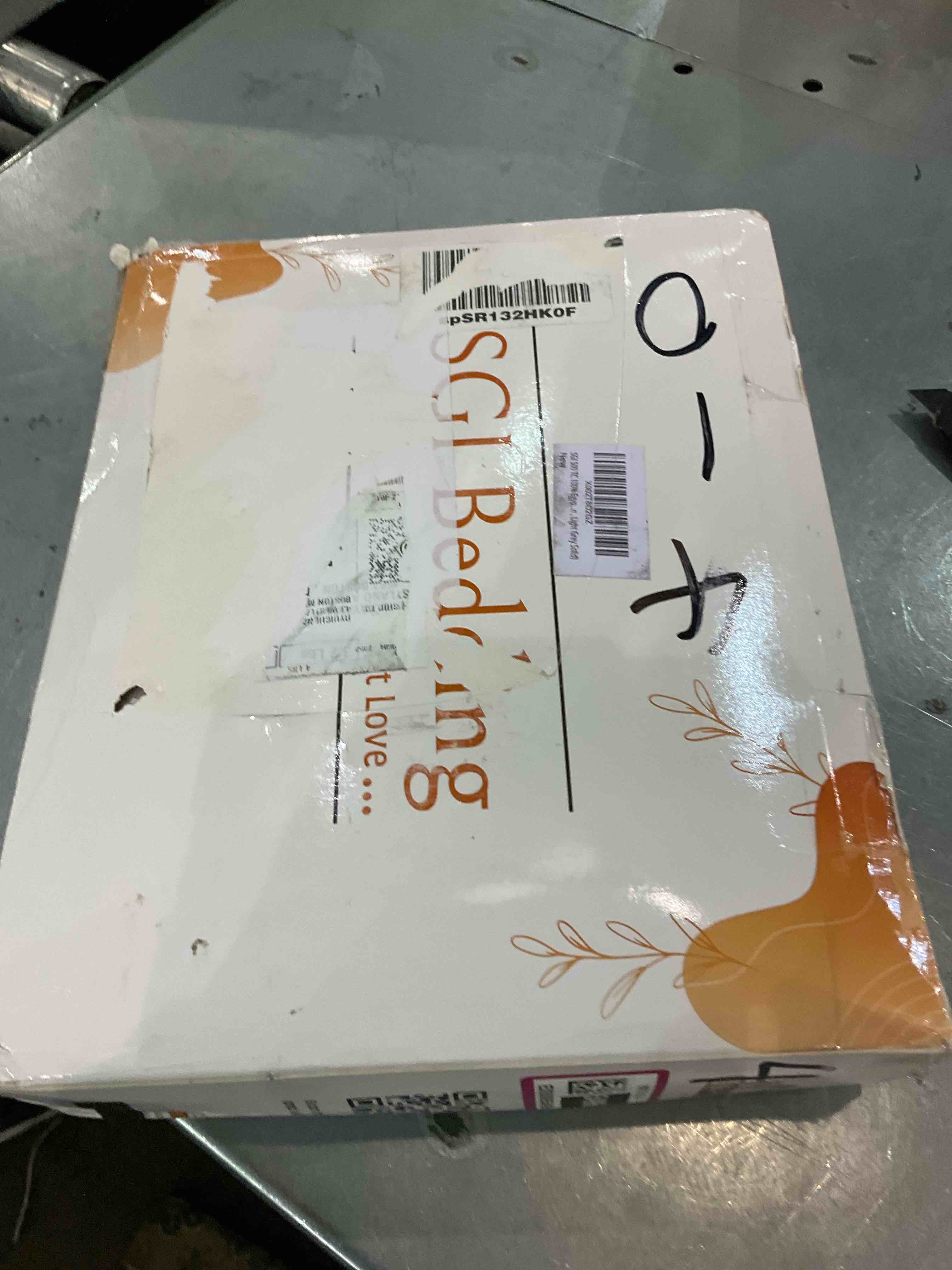 https://s3.amazonaws.com/lotting-images-prod/BargainHunt/EXS00655496_1706708096603.jpeg