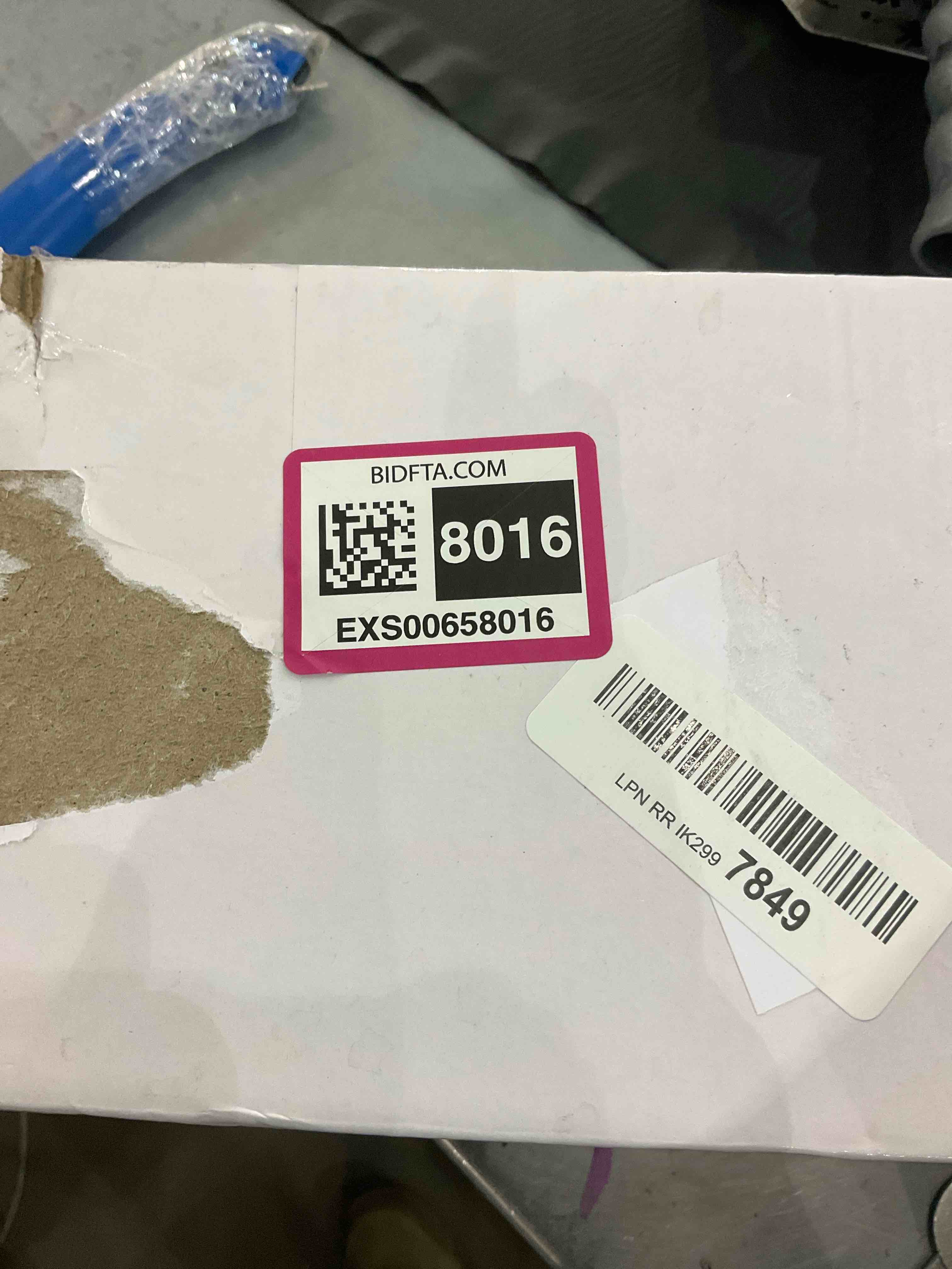 https://s3.amazonaws.com/lotting-images-prod/BargainHunt/EXS00658016_1707485239191.jpeg