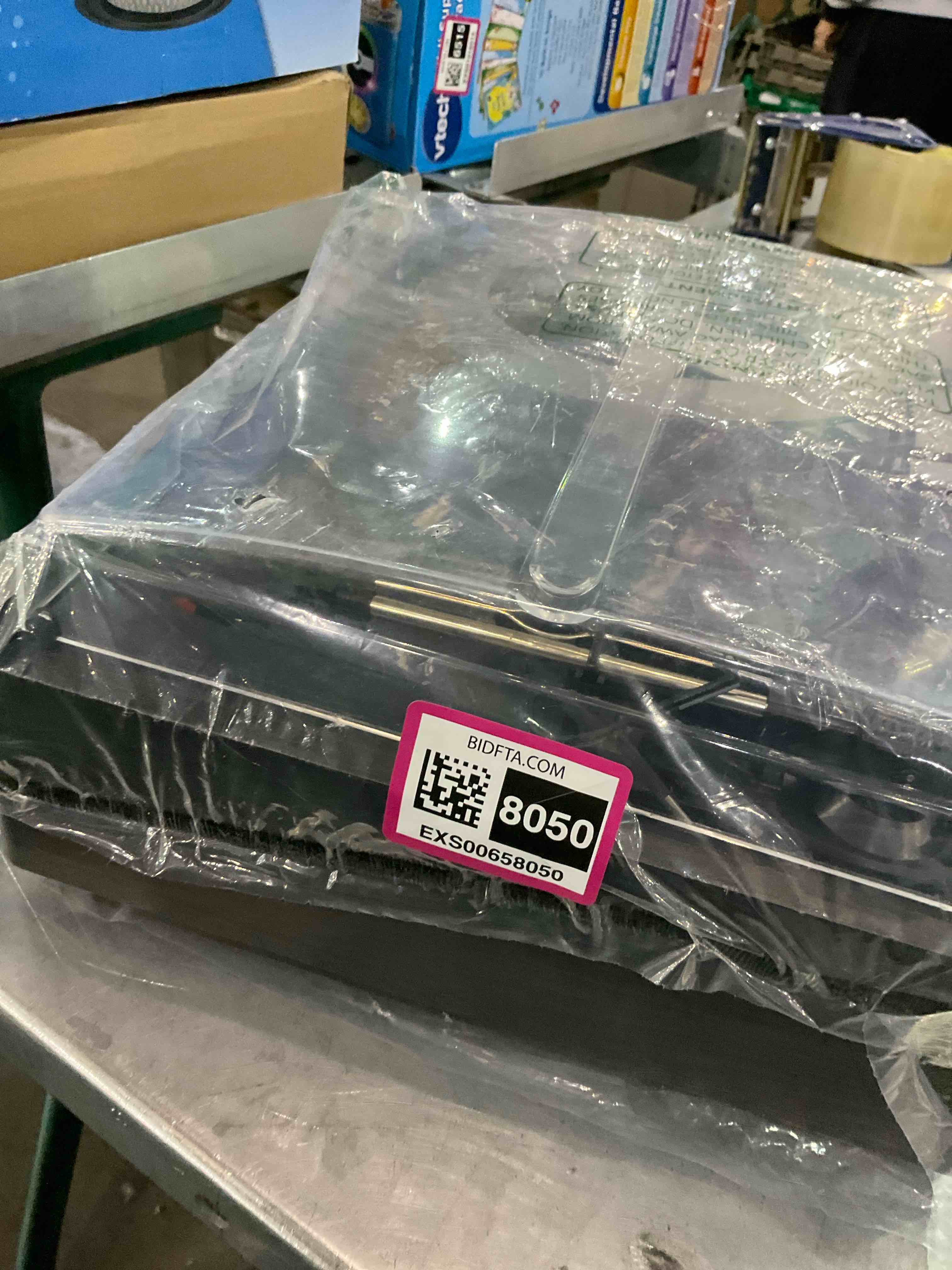 https://s3.amazonaws.com/lotting-images-prod/BargainHunt/EXS00658050_1707508566814.jpeg