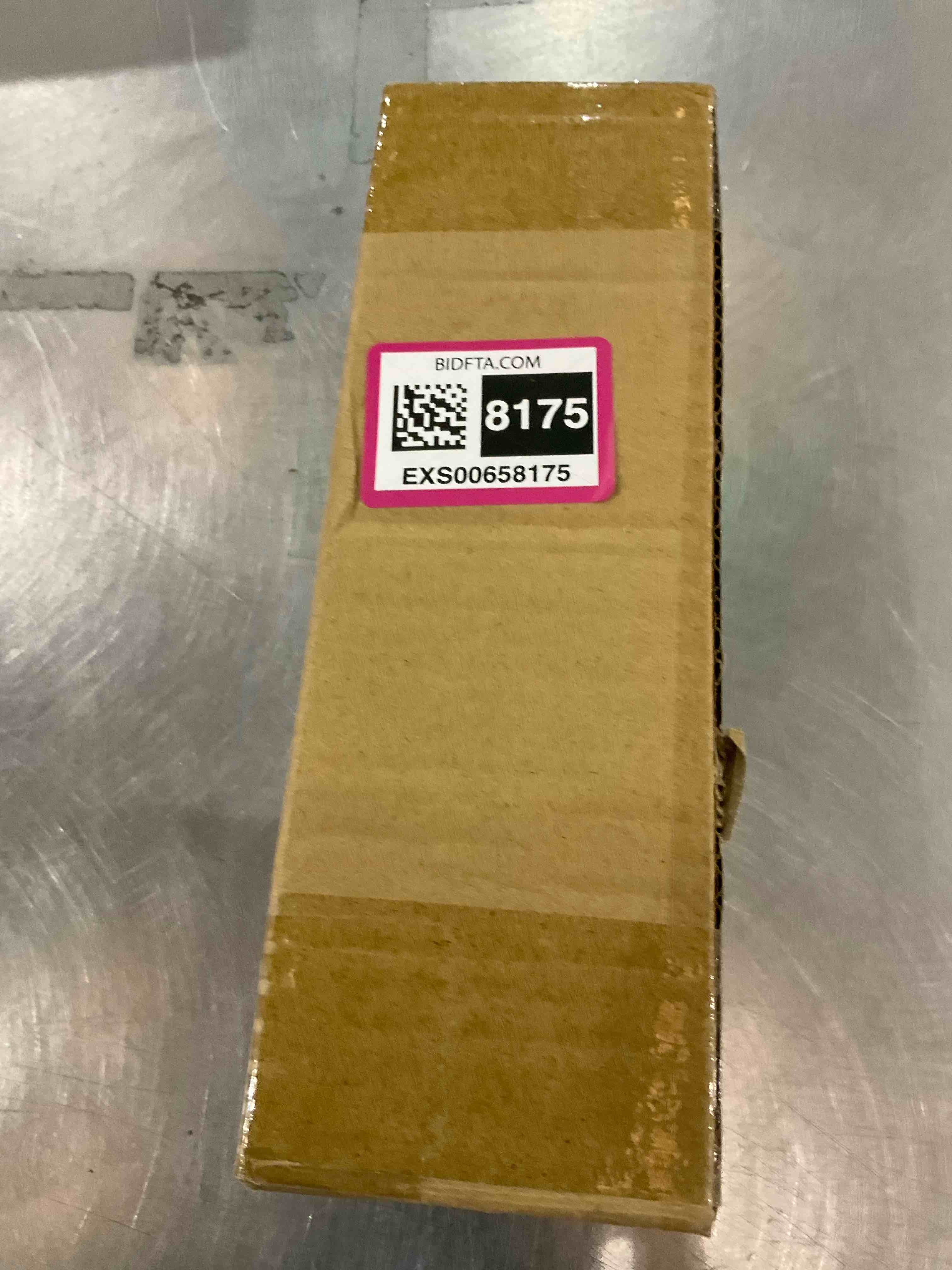 https://s3.amazonaws.com/lotting-images-prod/BargainHunt/EXS00658175_1708098618391.jpeg