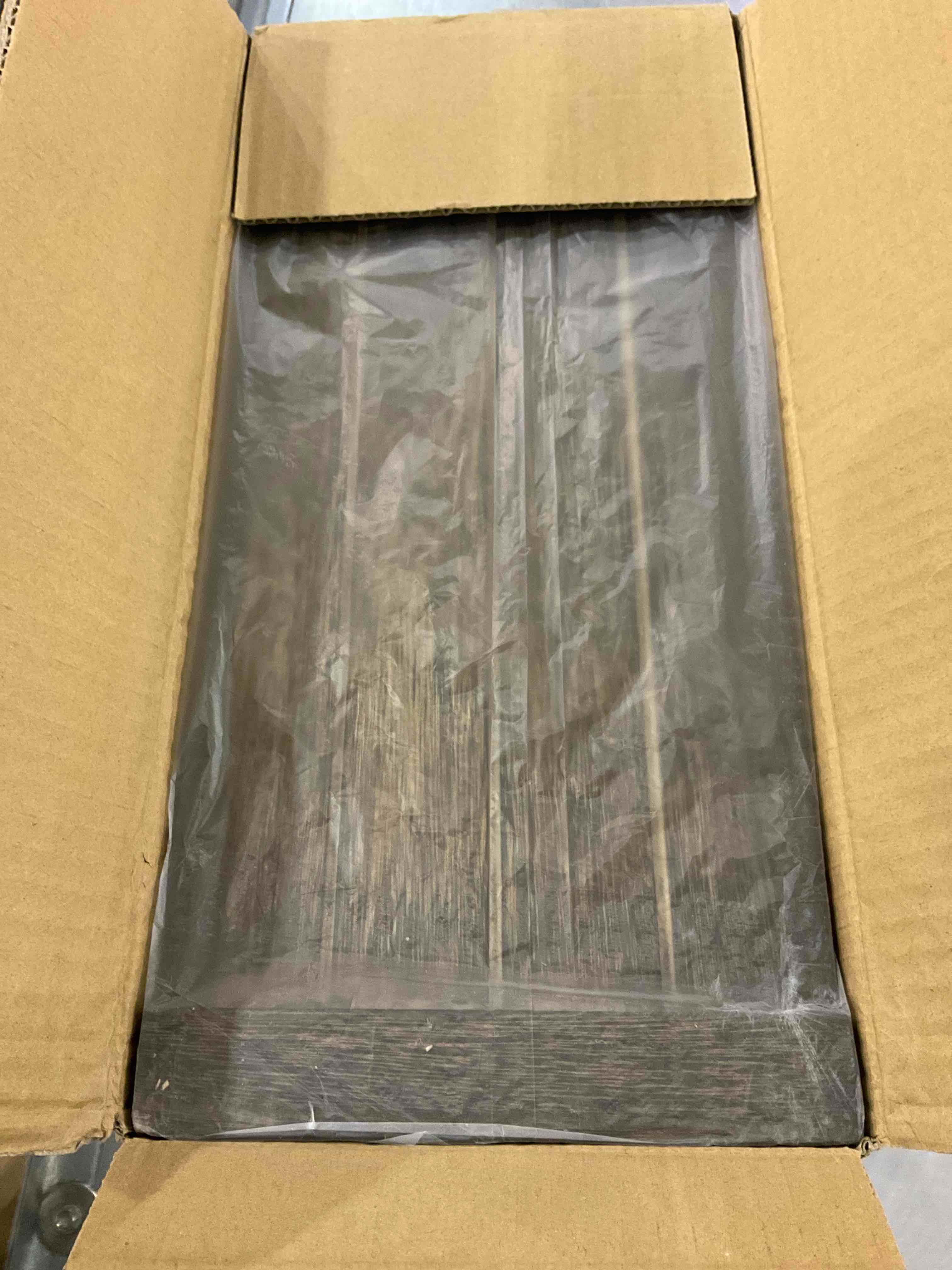 https://s3.amazonaws.com/lotting-images-prod/BargainHunt/EXS00658194_1708091044796.jpeg