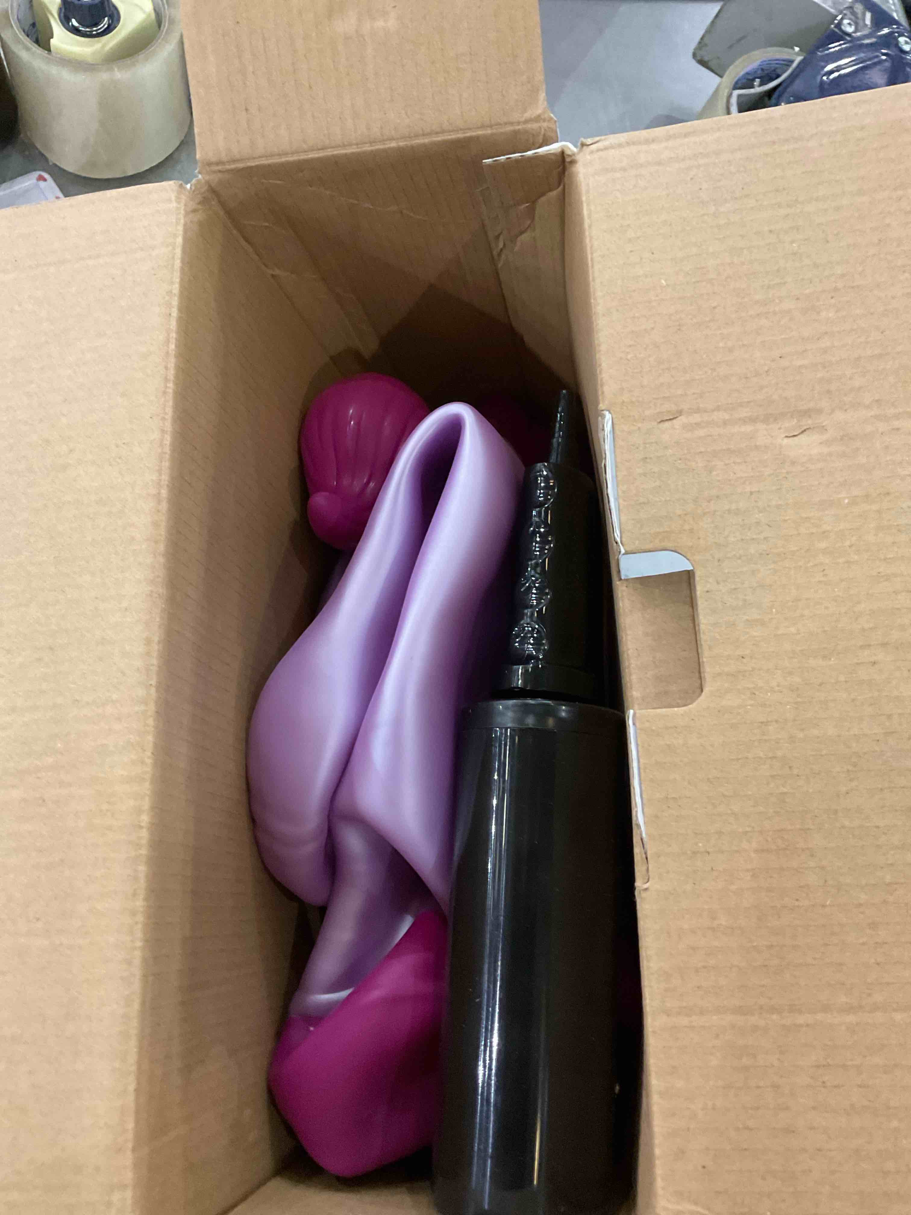 https://s3.amazonaws.com/lotting-images-prod/BargainHunt/EXS00658666_1707148862560.jpeg