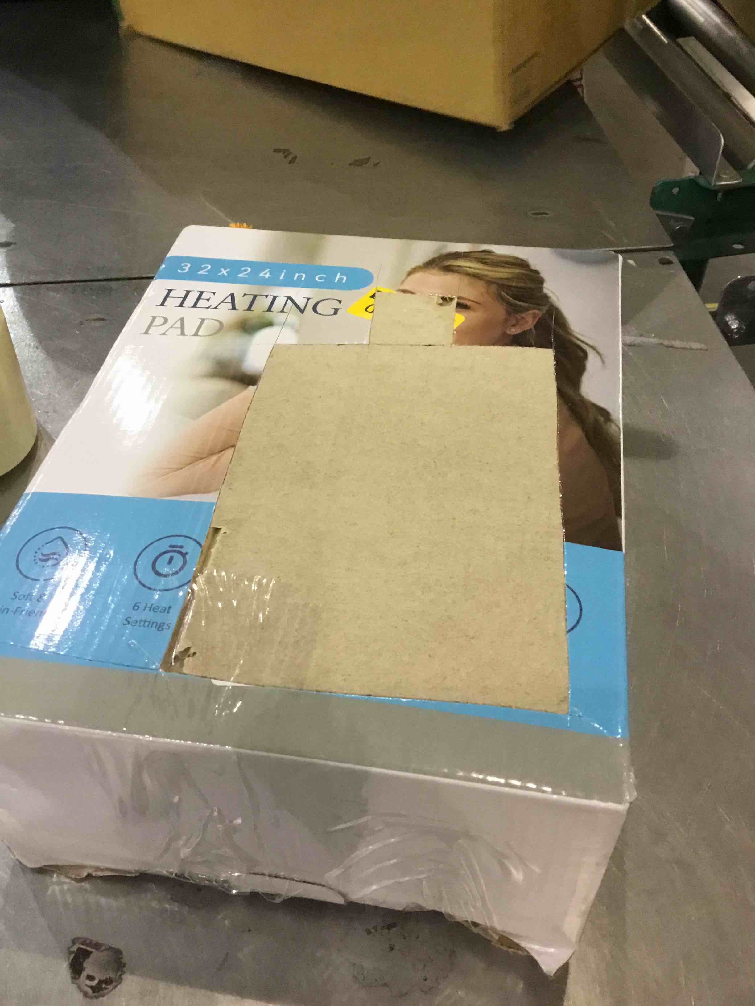 https://s3.amazonaws.com/lotting-images-prod/BargainHunt/EXS00658931_1707223005561.jpeg
