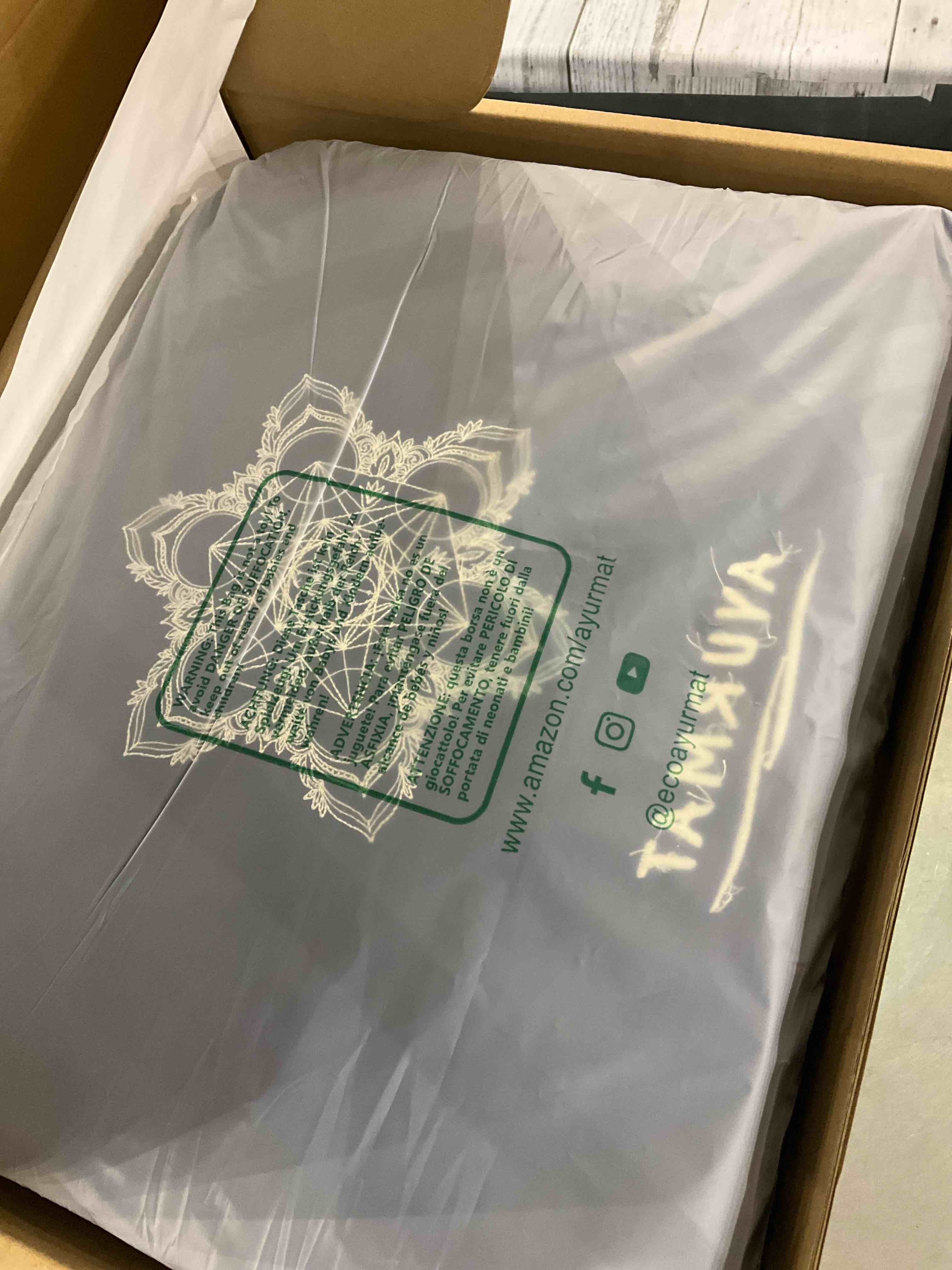 https://s3.amazonaws.com/lotting-images-prod/BargainHunt/EXS00659192_1706714764129.jpeg