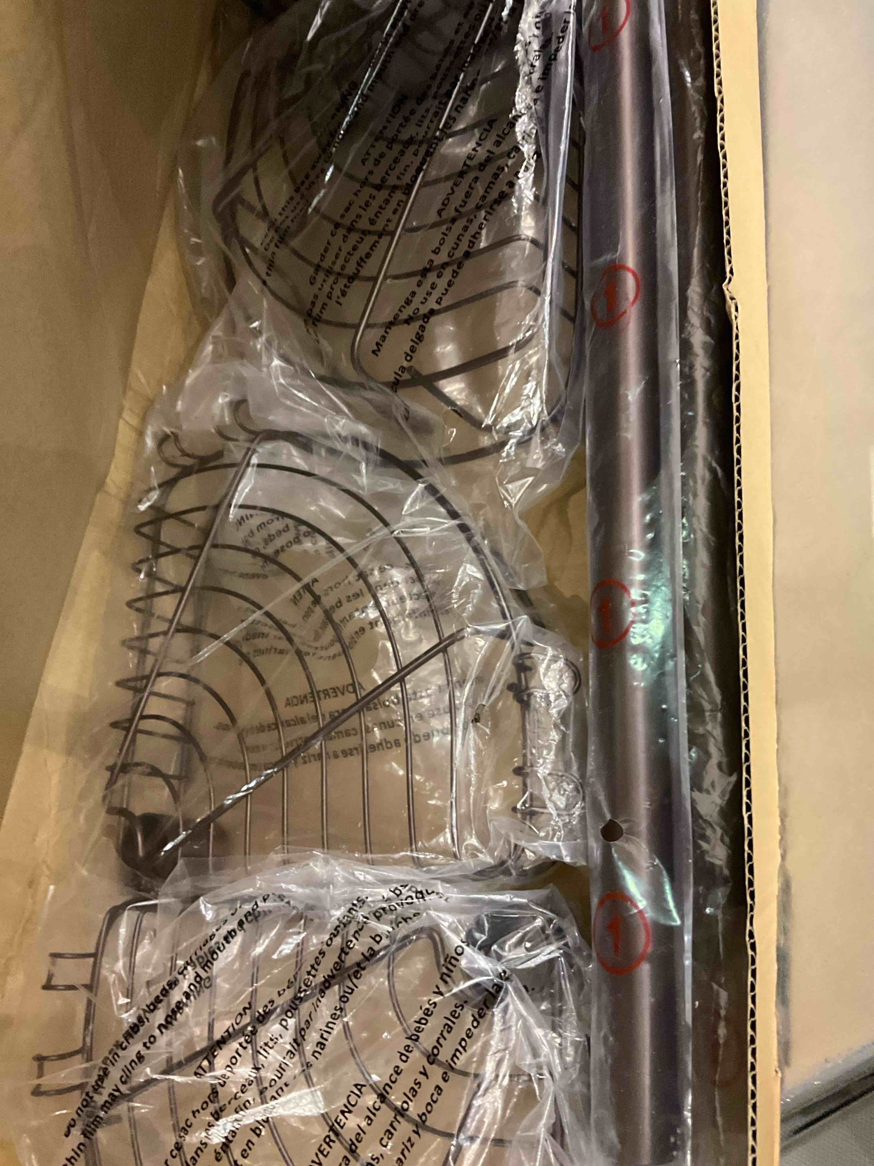 https://s3.amazonaws.com/lotting-images-prod/BargainHunt/EXS00659197_1706711484845.jpeg
