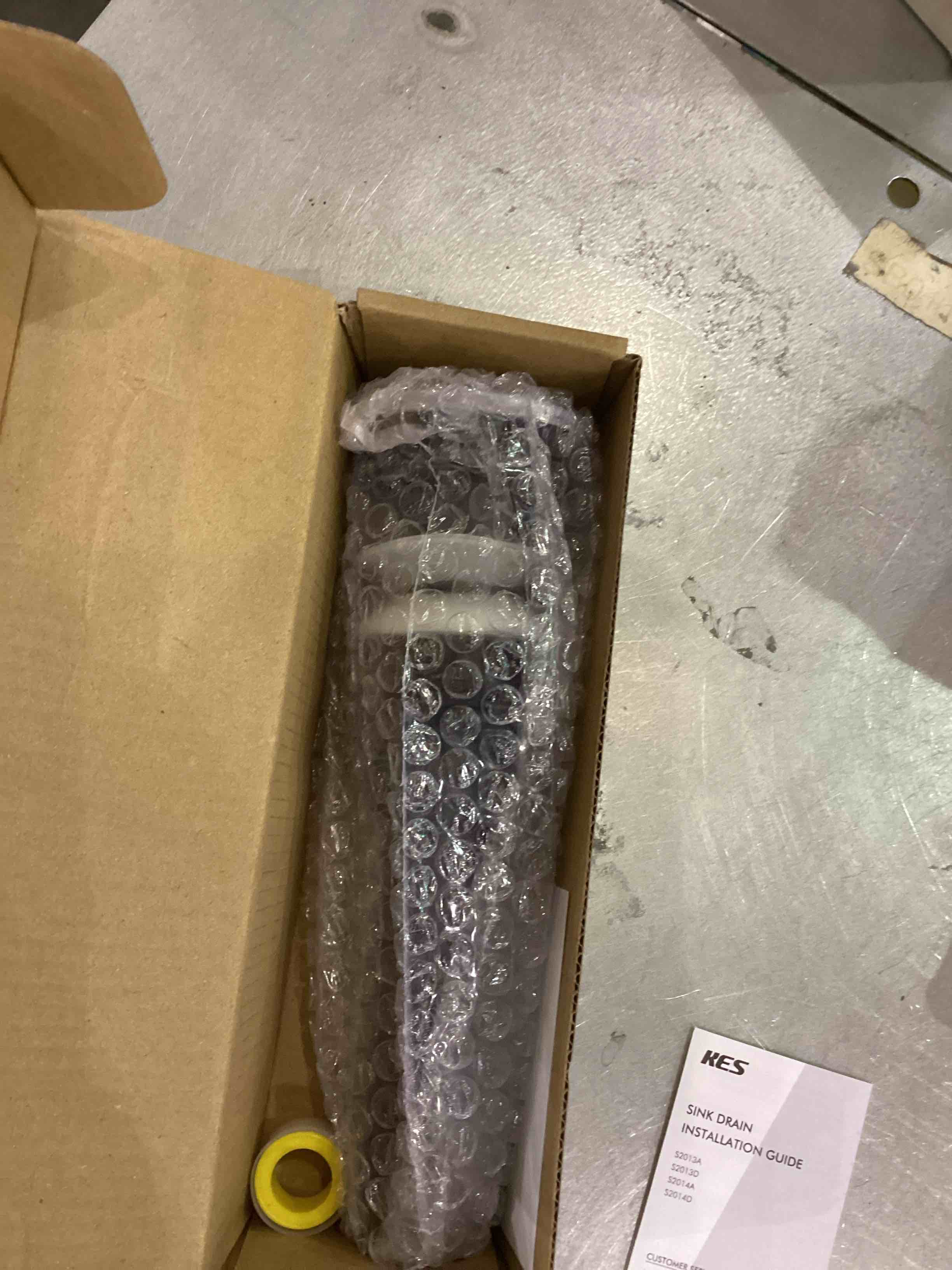 https://s3.amazonaws.com/lotting-images-prod/BargainHunt/EXS00659265_1706797671348.jpeg