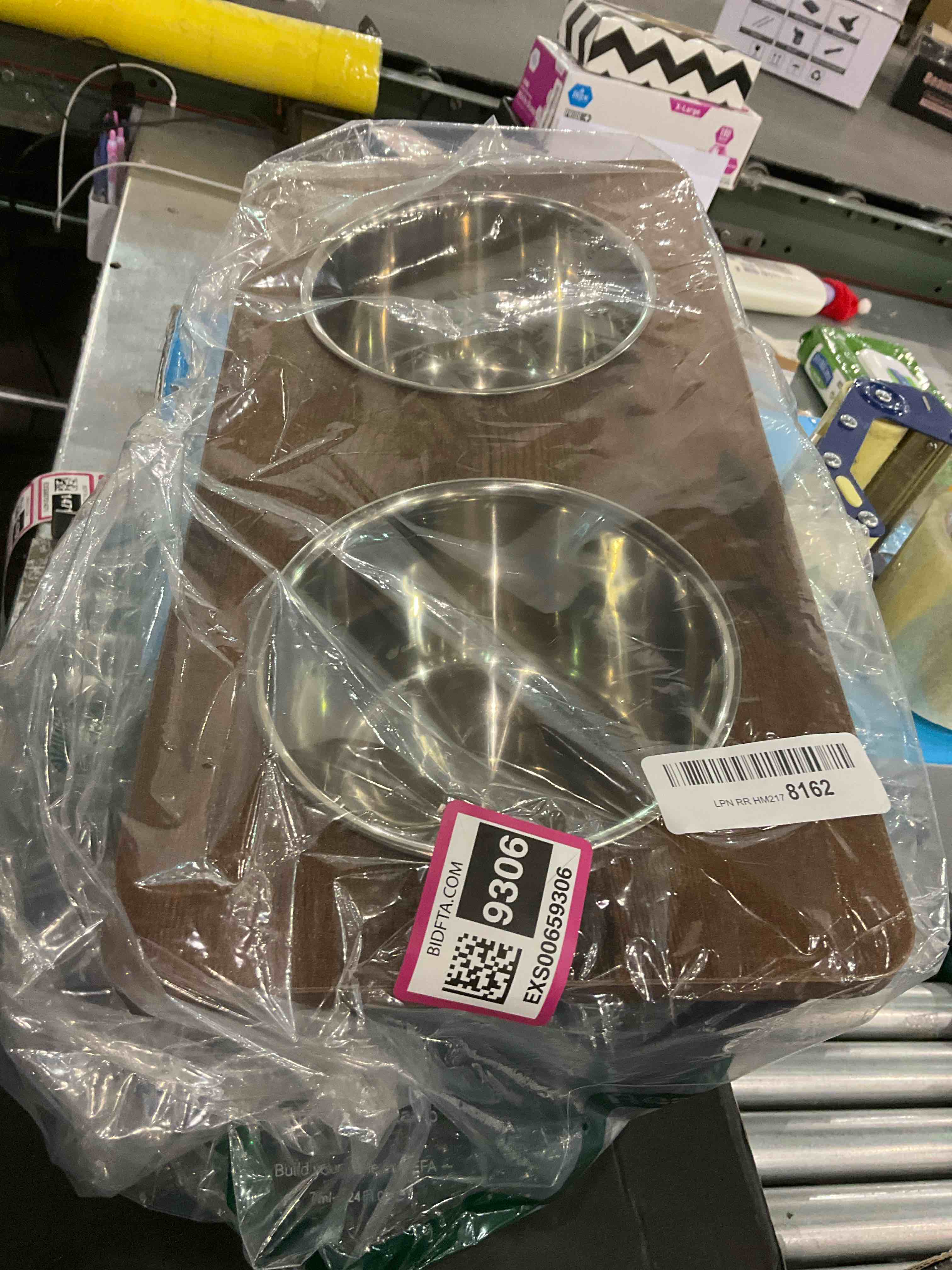 https://s3.amazonaws.com/lotting-images-prod/BargainHunt/EXS00659306_1707223466909.jpeg