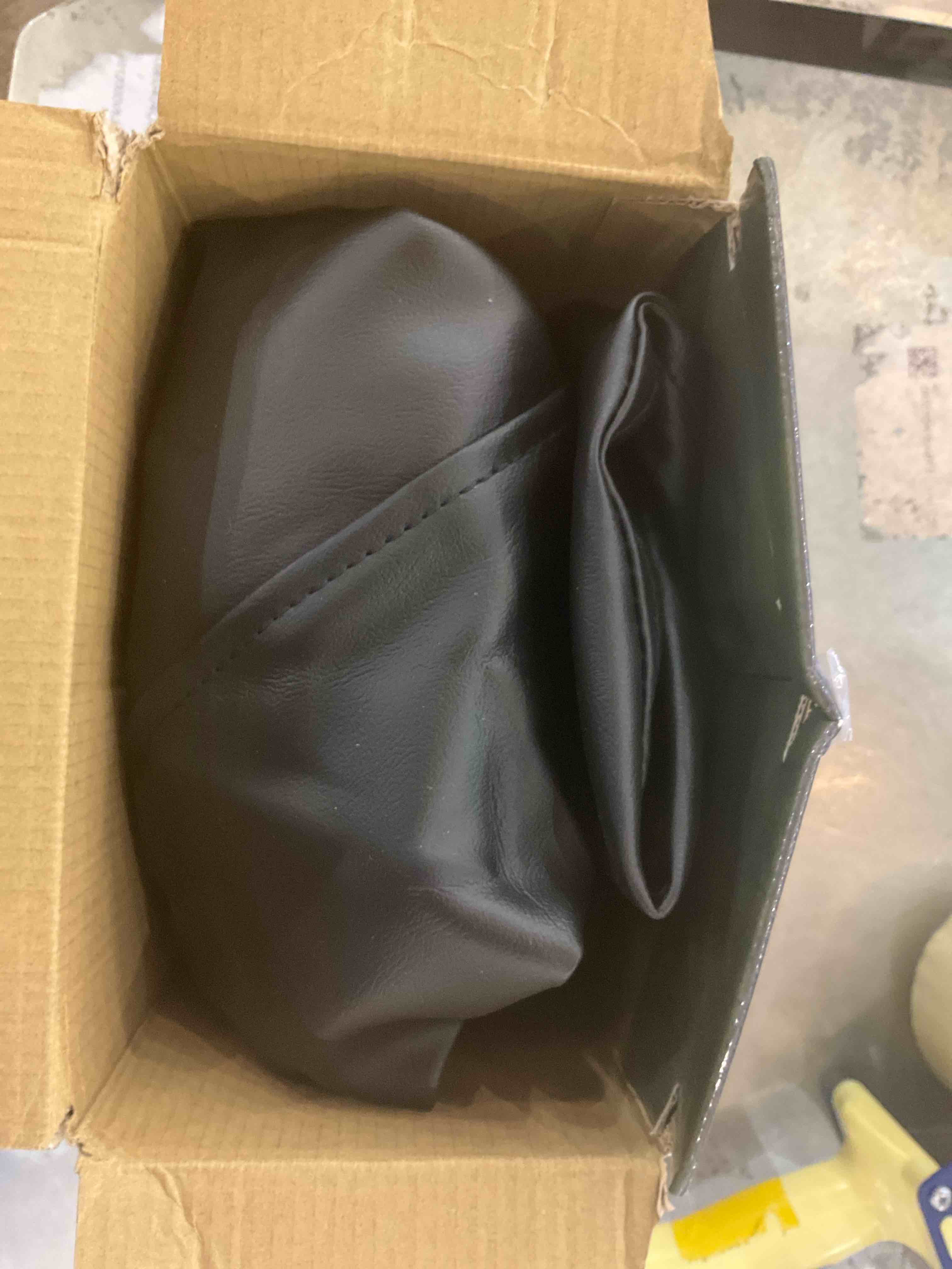 https://s3.amazonaws.com/lotting-images-prod/BargainHunt/EXS00659400_1707323563731.jpeg