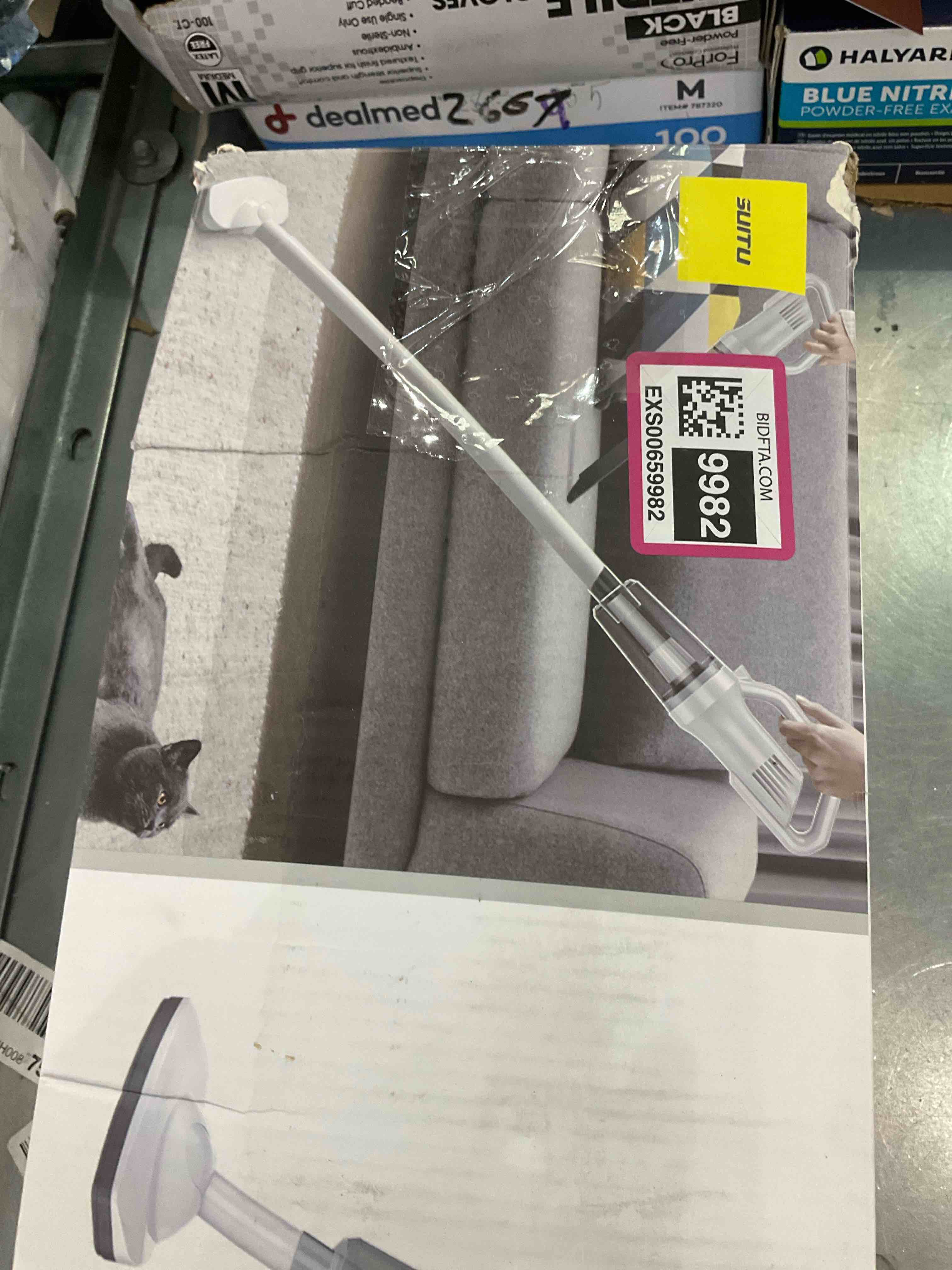 https://s3.amazonaws.com/lotting-images-prod/BargainHunt/EXS00659982_1711389038214.jpeg
