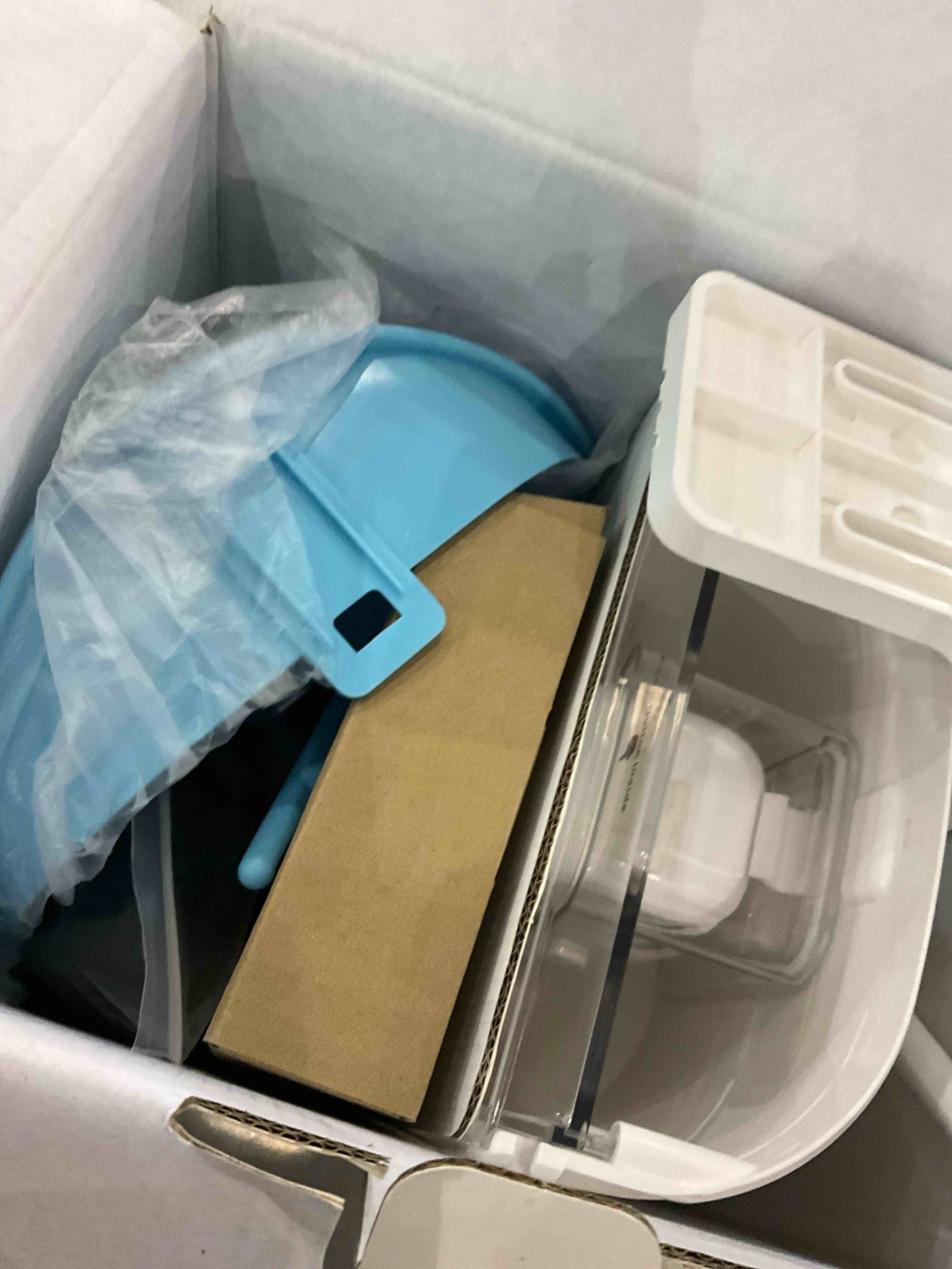https://s3.amazonaws.com/lotting-images-prod/BargainHunt/EXS00672866_1707504171996.jpeg