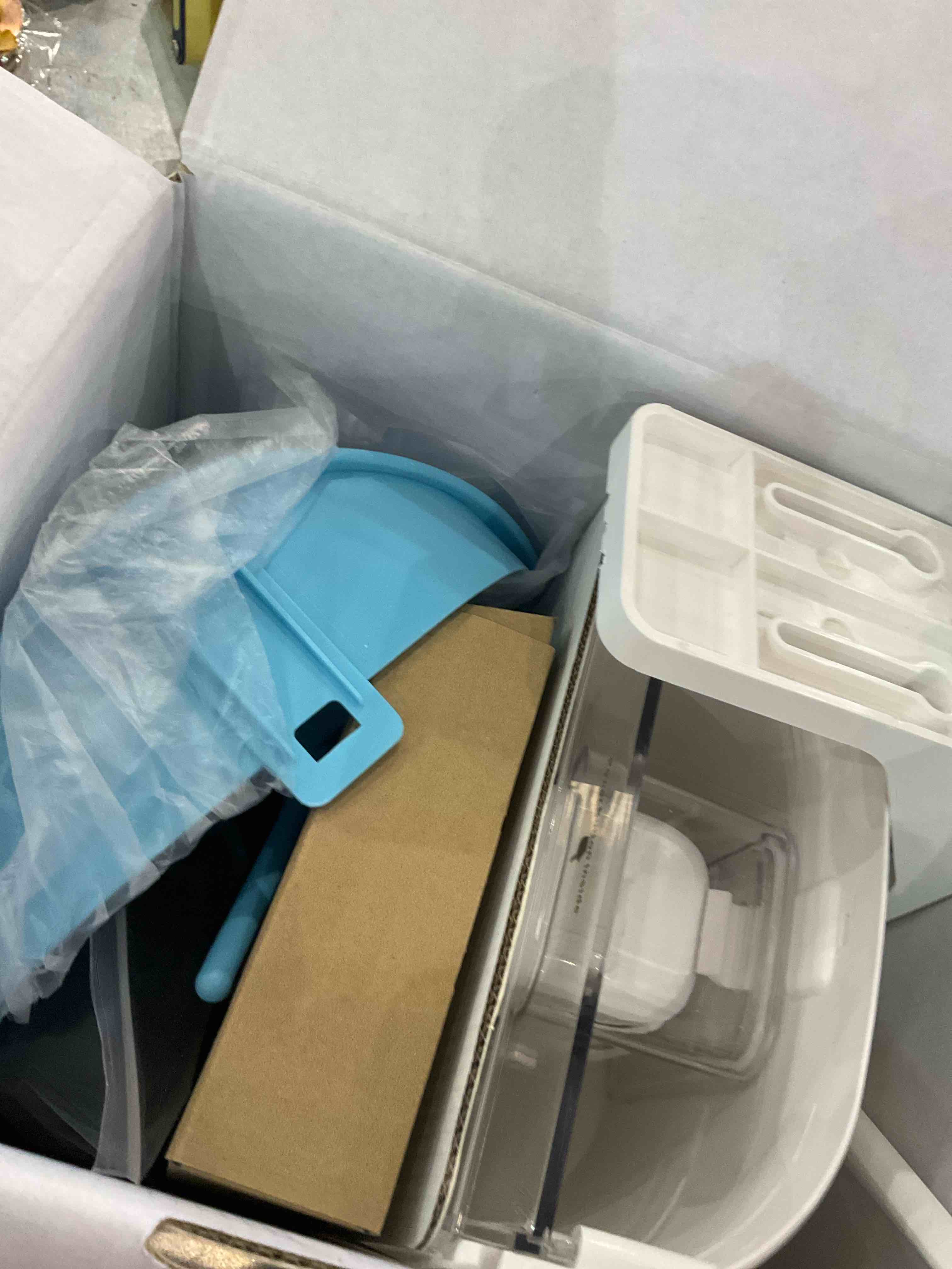 https://s3.amazonaws.com/lotting-images-prod/BargainHunt/EXS00672866_1707504174812.jpeg