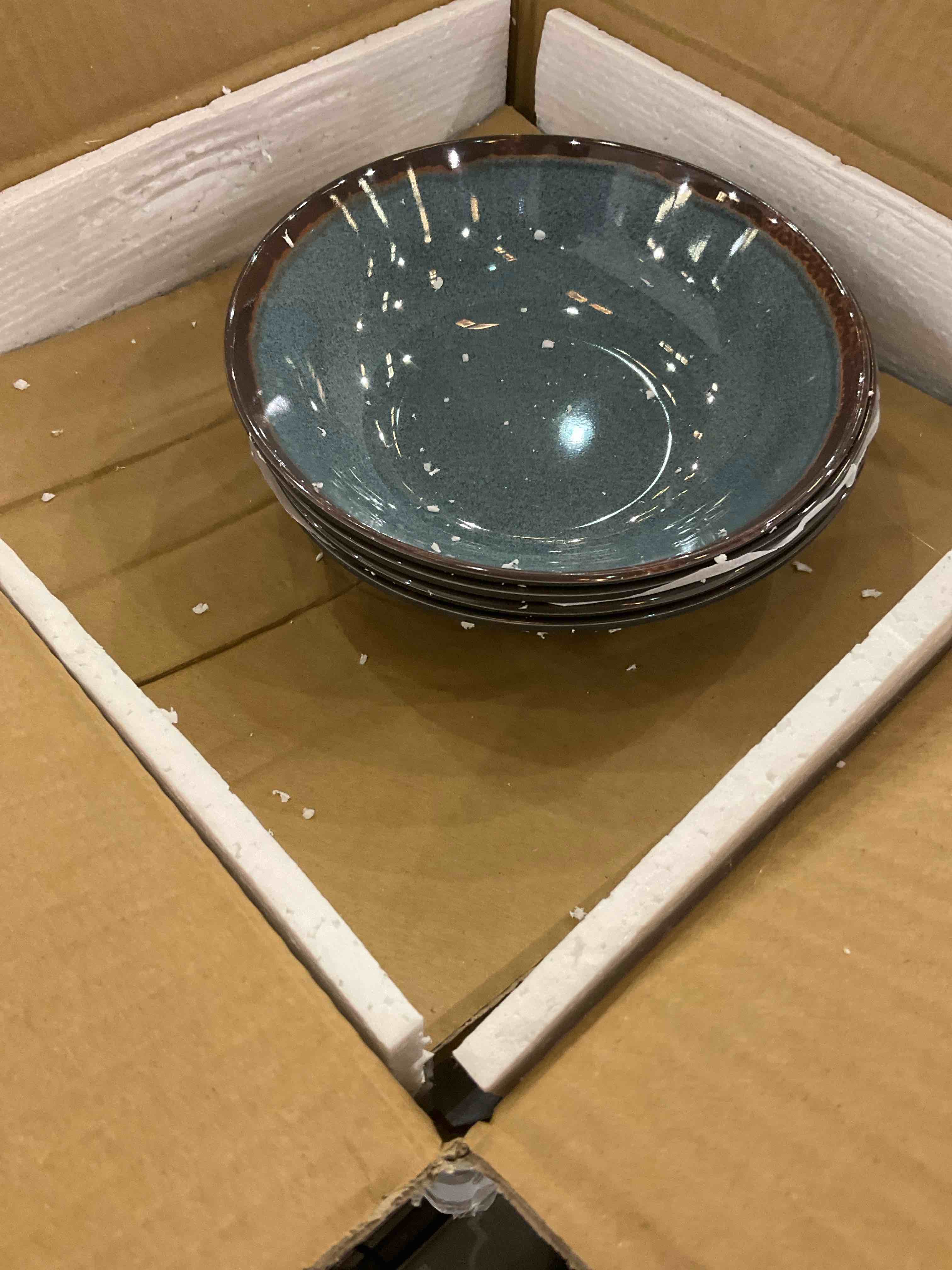 https://s3.amazonaws.com/lotting-images-prod/BargainHunt/EXS00673275_1708021569116.jpeg
