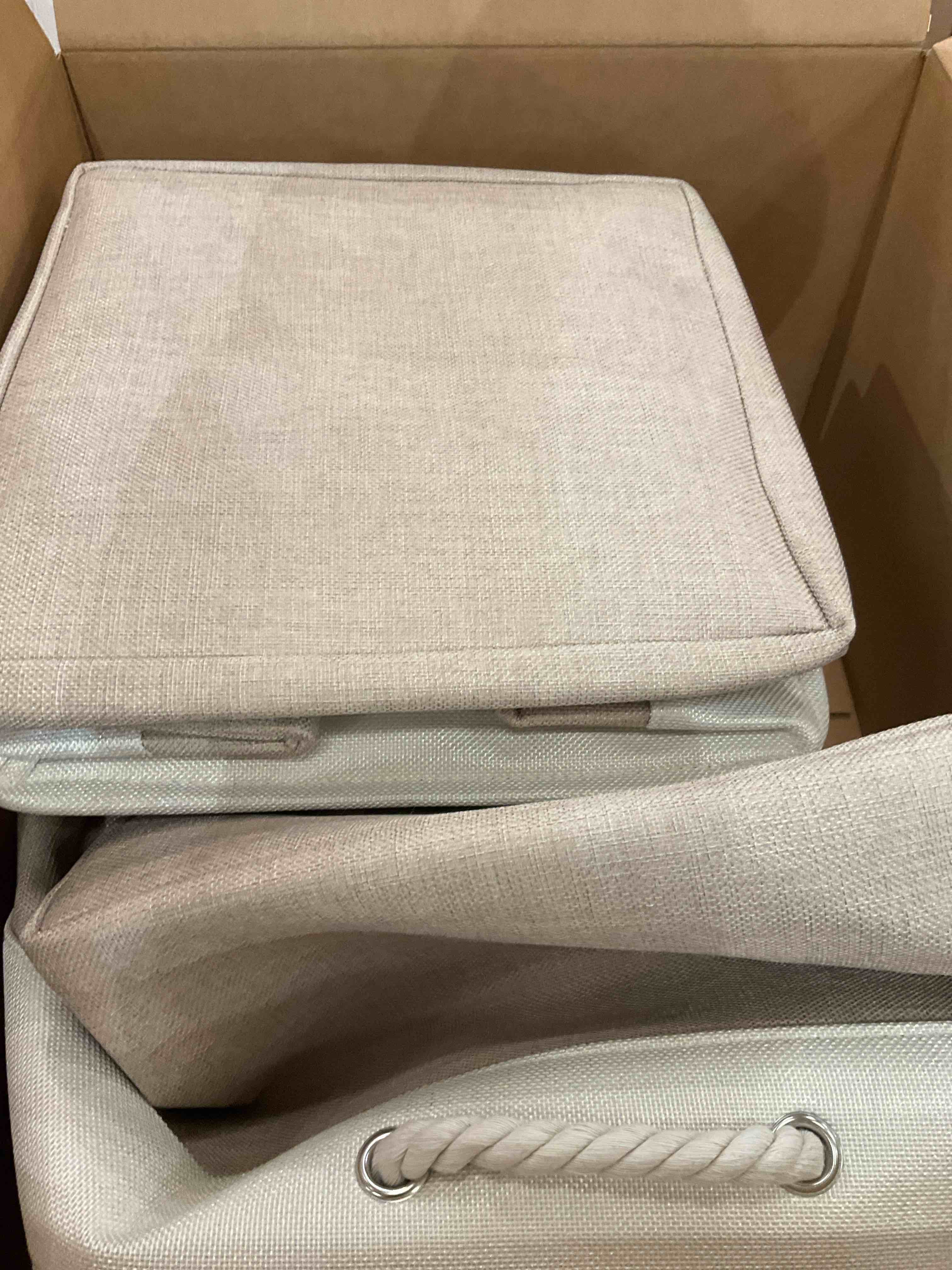 https://s3.amazonaws.com/lotting-images-prod/BargainHunt/EXS00674643_1710172034211.jpeg