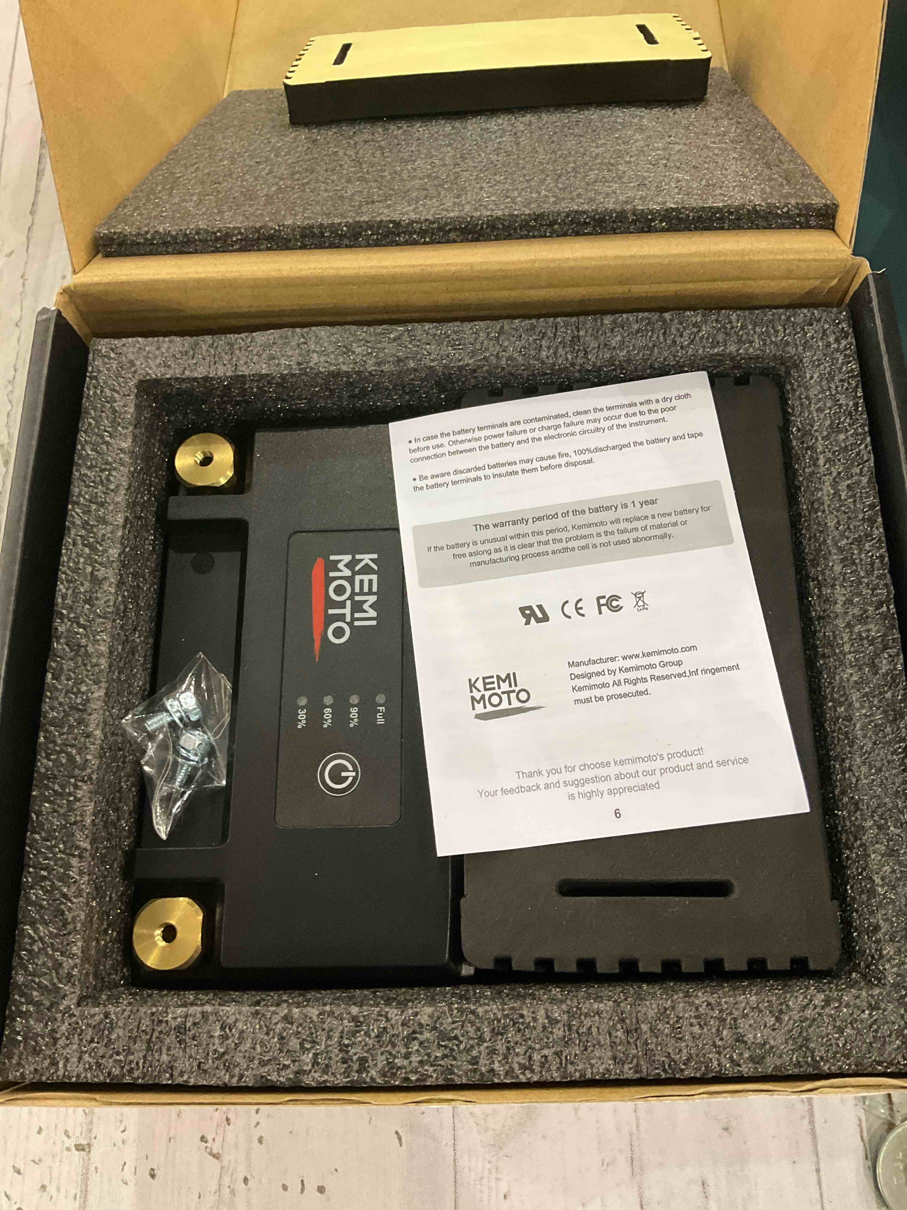 https://s3.amazonaws.com/lotting-images-prod/BargainHunt/EXS00674693_1709728384088.jpeg