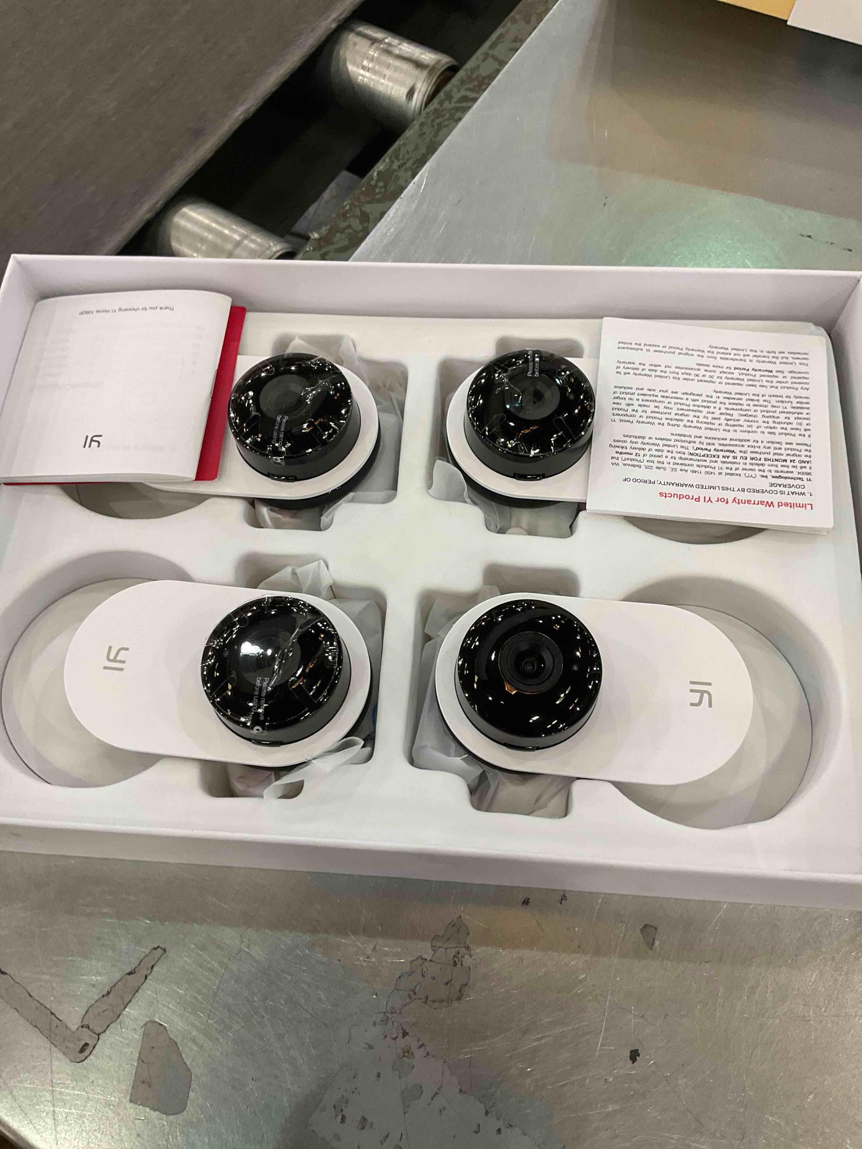 https://s3.amazonaws.com/lotting-images-prod/BargainHunt/EXS00674735_1710431366464.jpeg