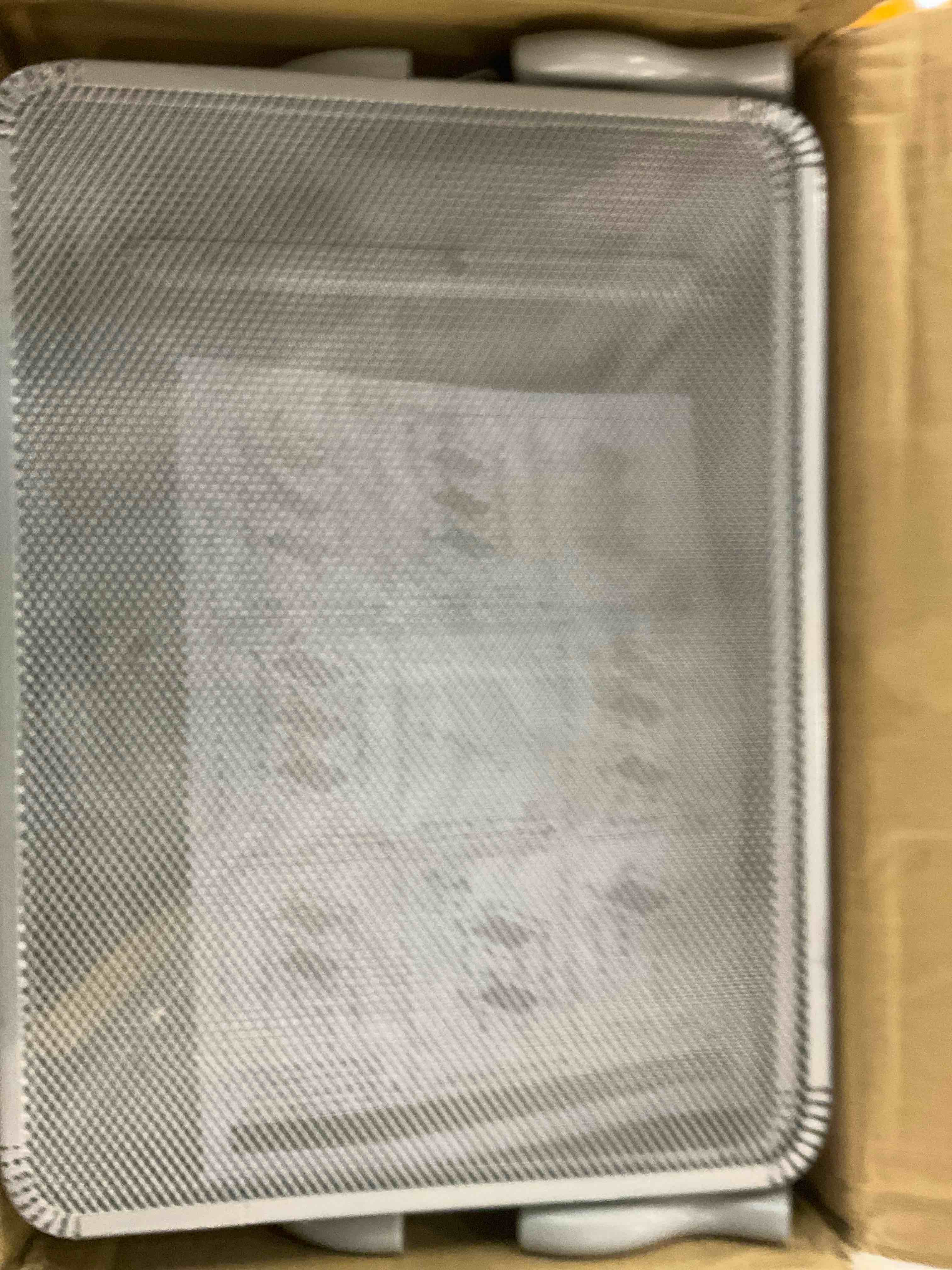 https://s3.amazonaws.com/lotting-images-prod/BargainHunt/EXS00674855_1709913030917.jpeg