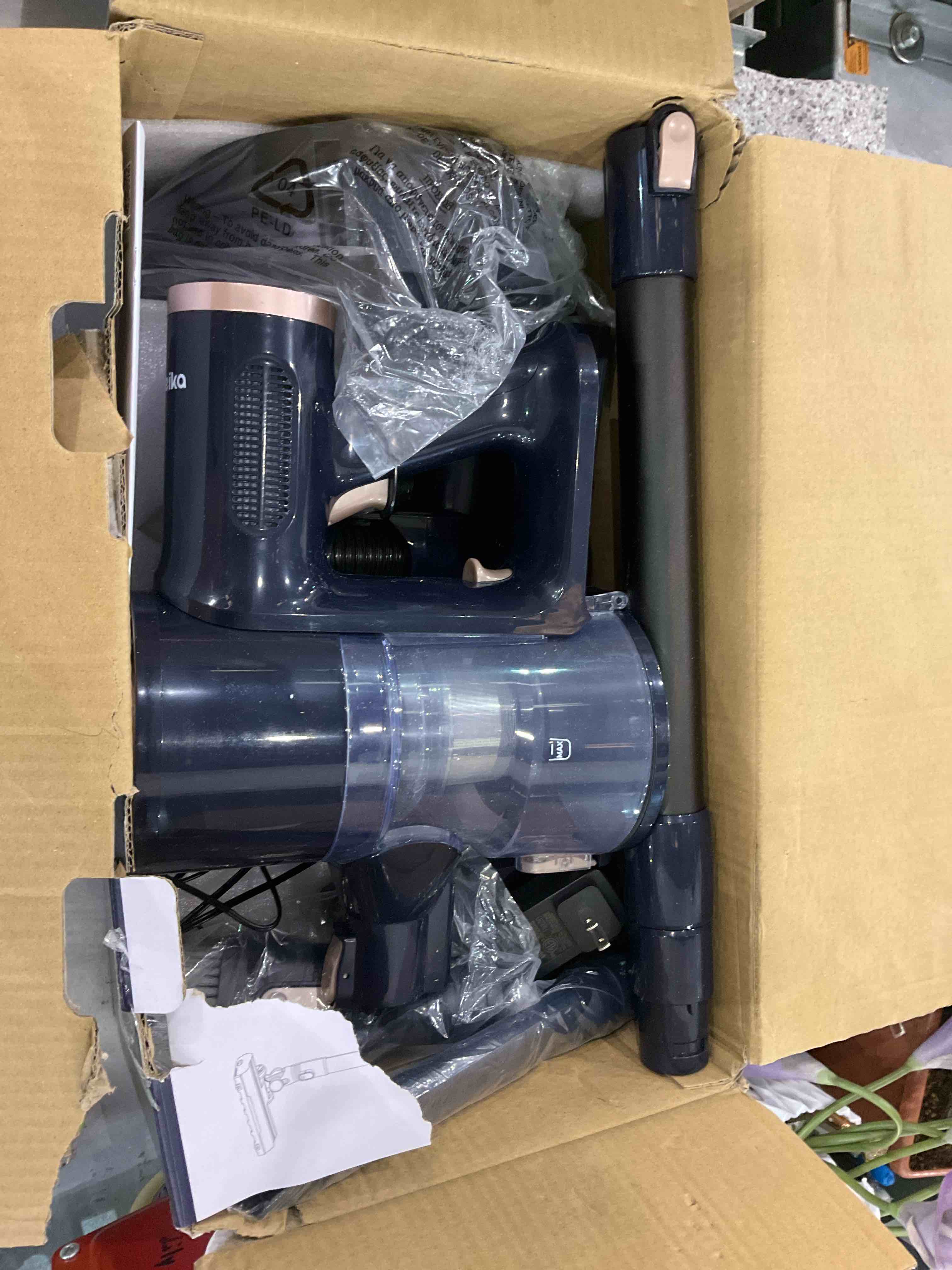 https://s3.amazonaws.com/lotting-images-prod/BargainHunt/EXS00674873_1709908408310.jpeg