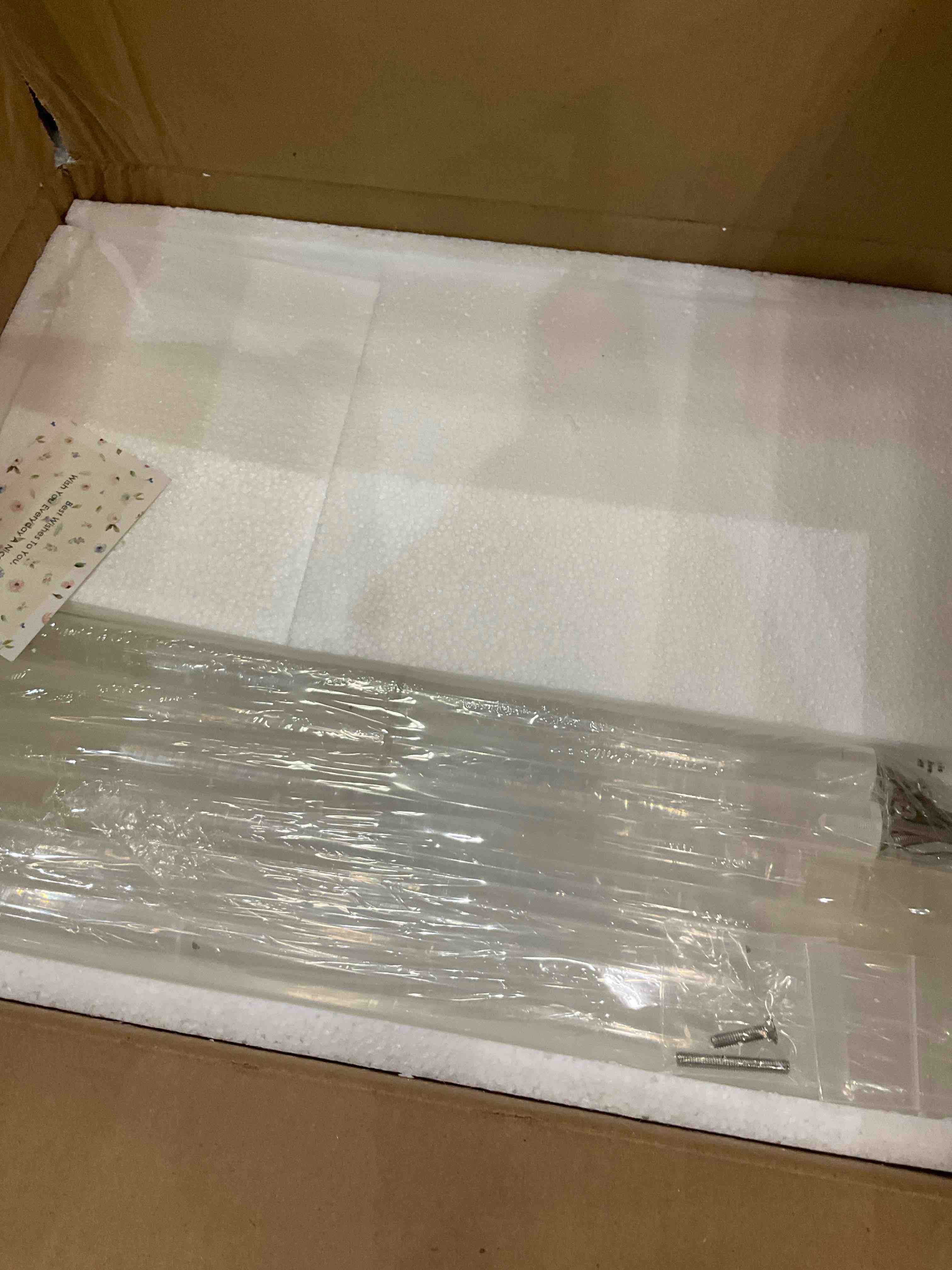 https://s3.amazonaws.com/lotting-images-prod/BargainHunt/EXS00700181_1707330498466.jpeg