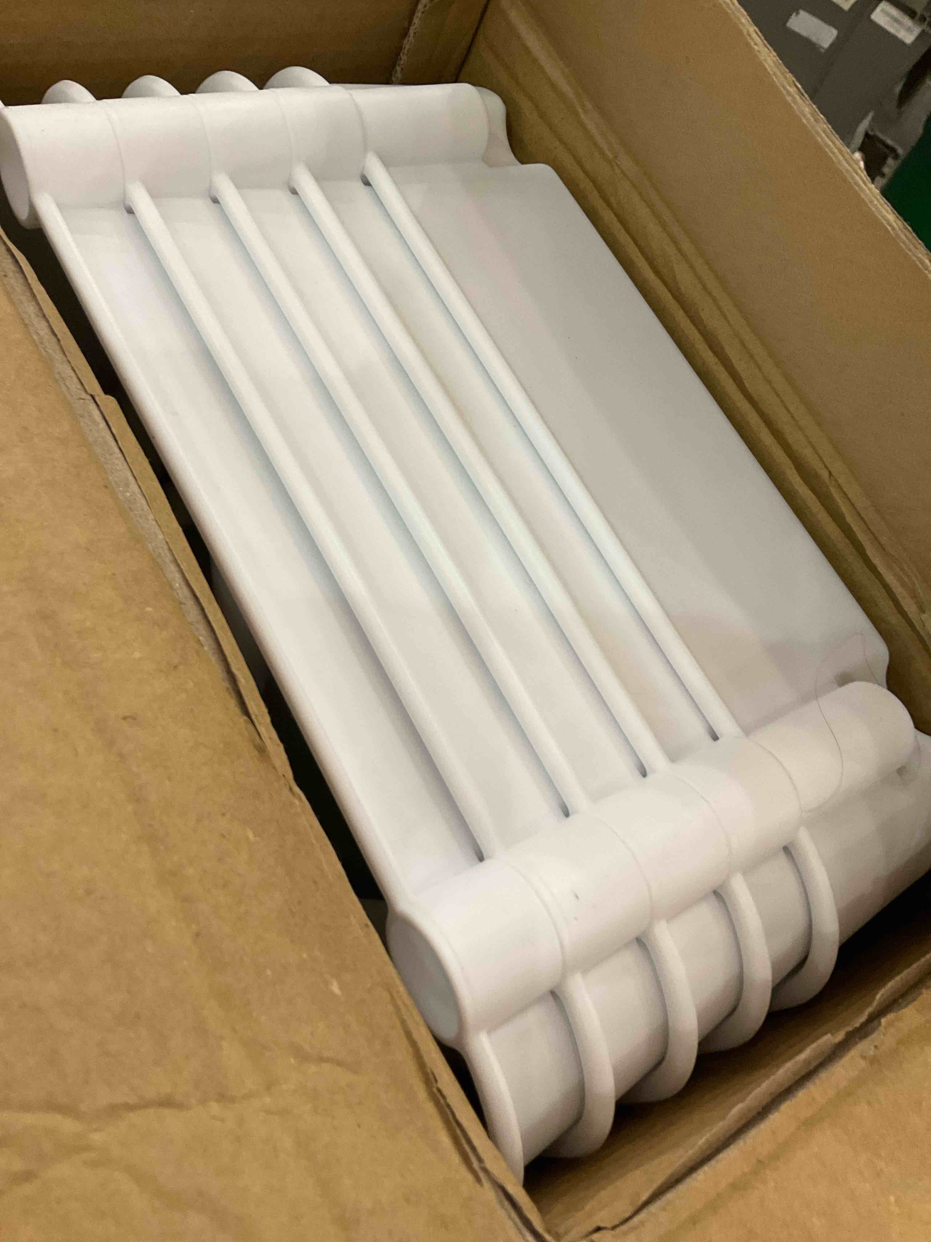 https://s3.amazonaws.com/lotting-images-prod/BargainHunt/EXS00700324_1707410487022.jpeg