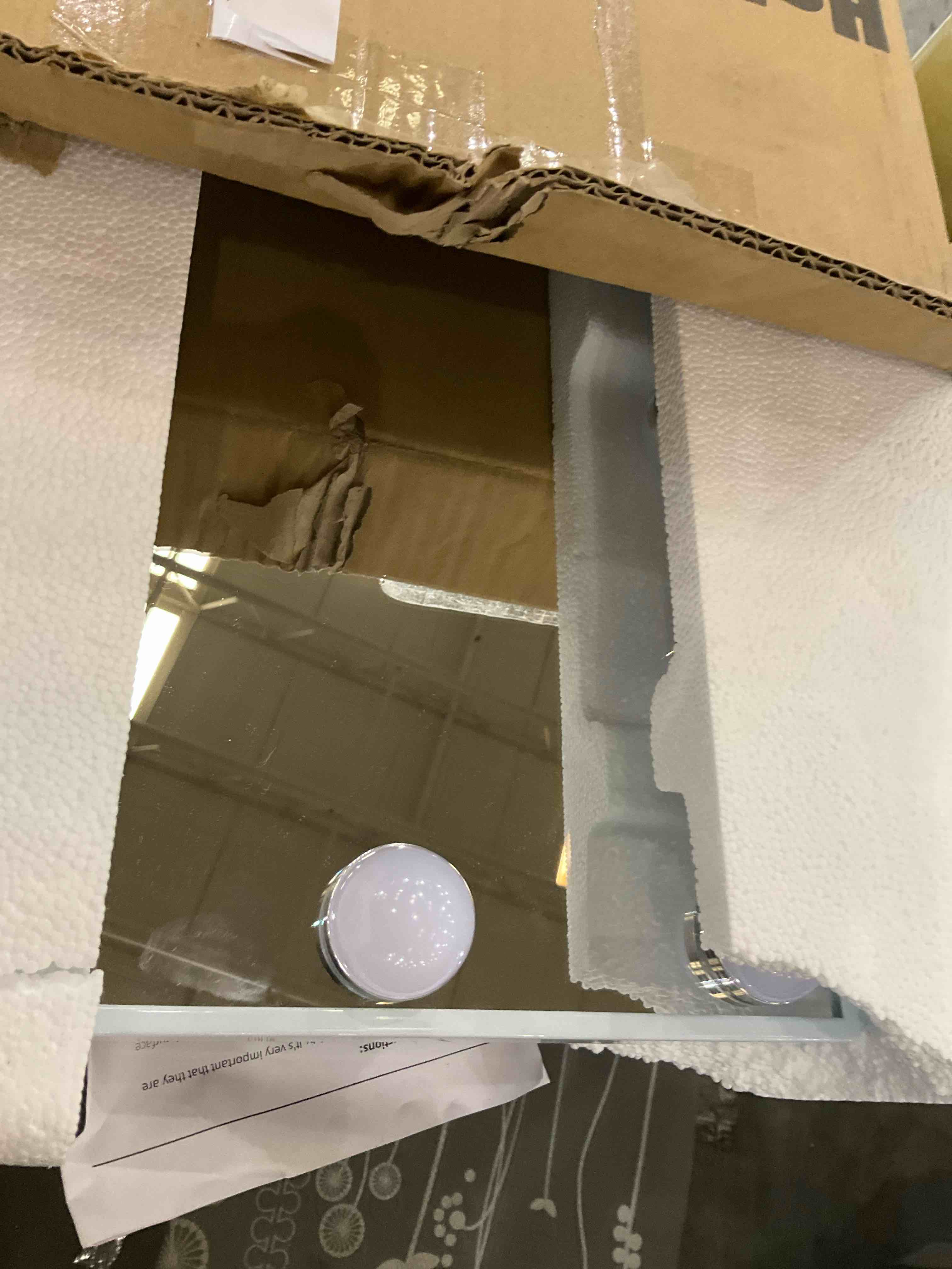 https://s3.amazonaws.com/lotting-images-prod/BargainHunt/EXS00700377_1707421719237.jpeg