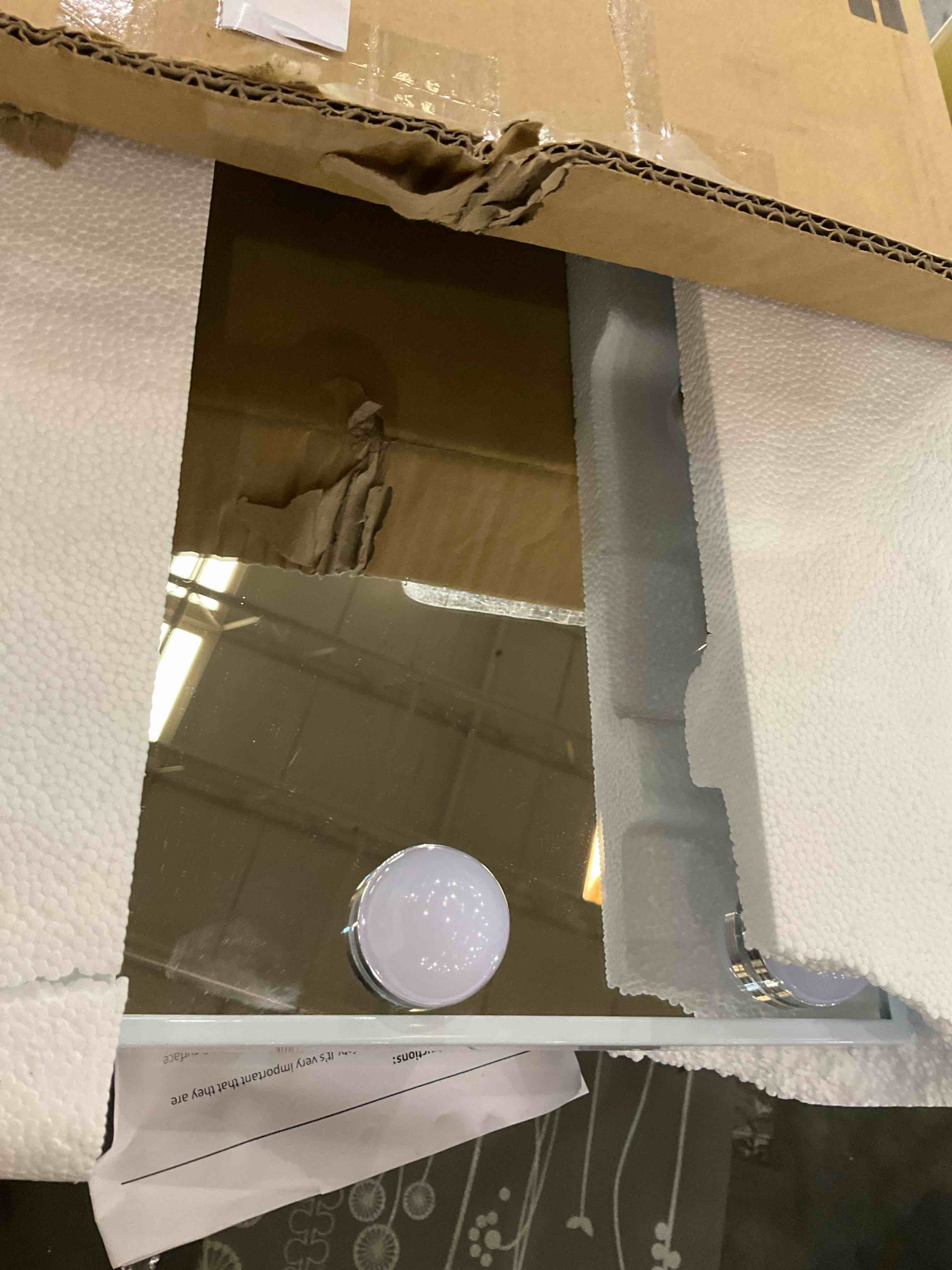 https://s3.amazonaws.com/lotting-images-prod/BargainHunt/EXS00700377_1707421720221.jpeg
