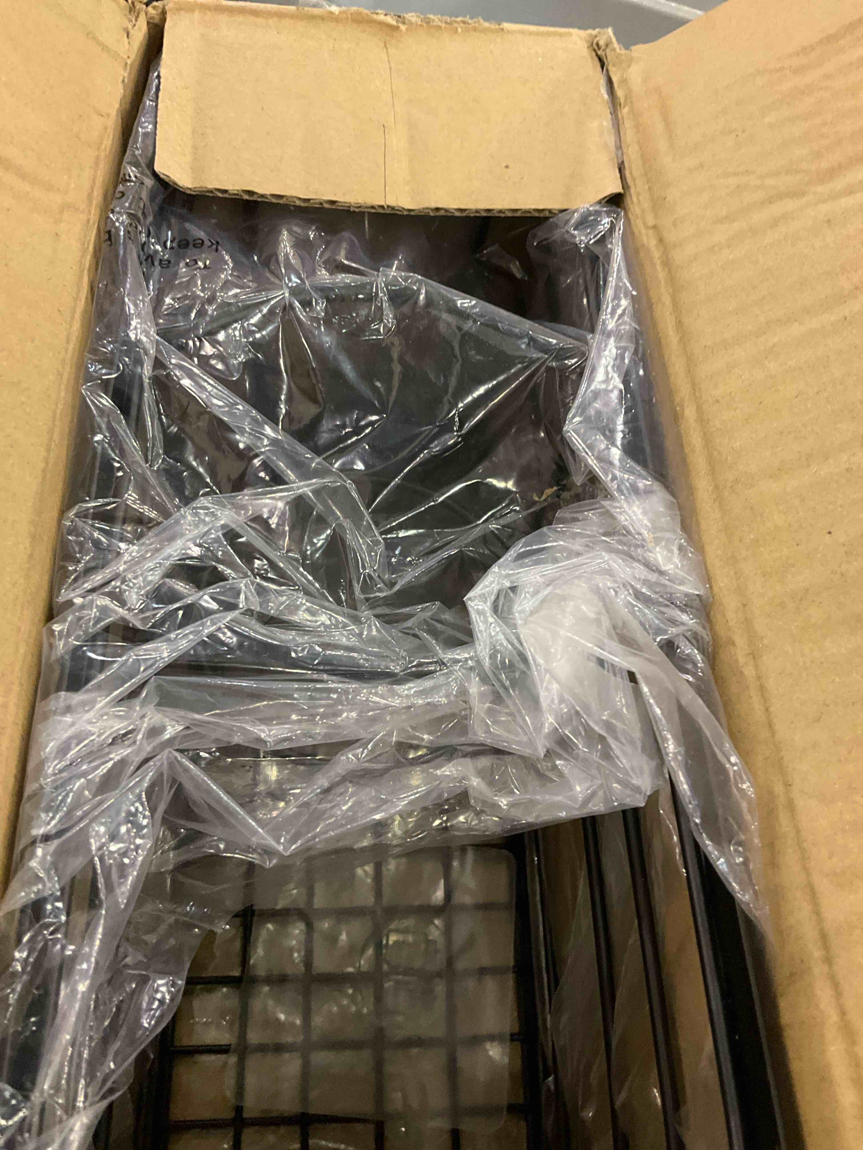 https://s3.amazonaws.com/lotting-images-prod/BargainHunt/EXS00701658_1707309264056.jpeg