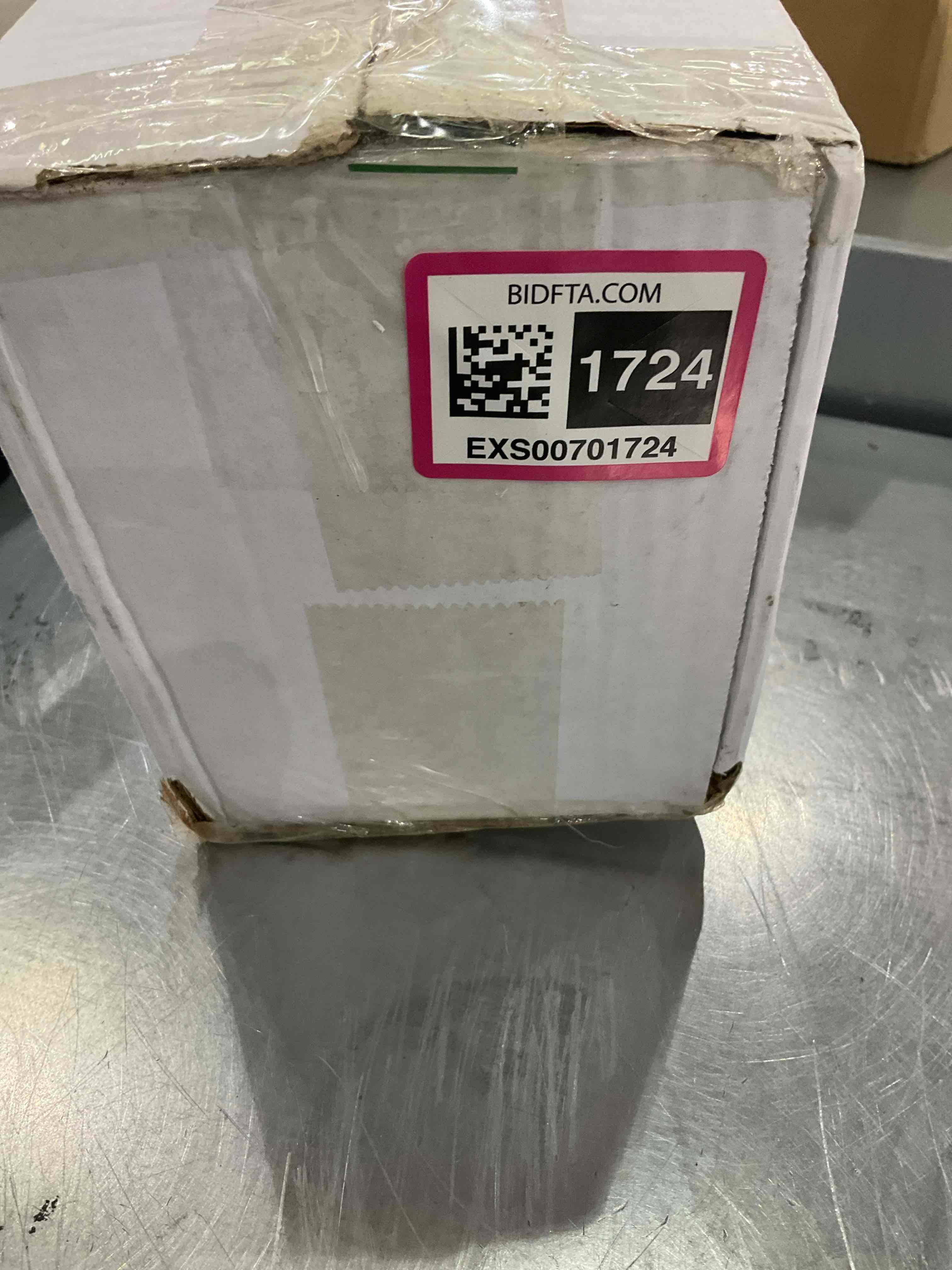 https://s3.amazonaws.com/lotting-images-prod/BargainHunt/EXS00701724_1707318174541.jpeg