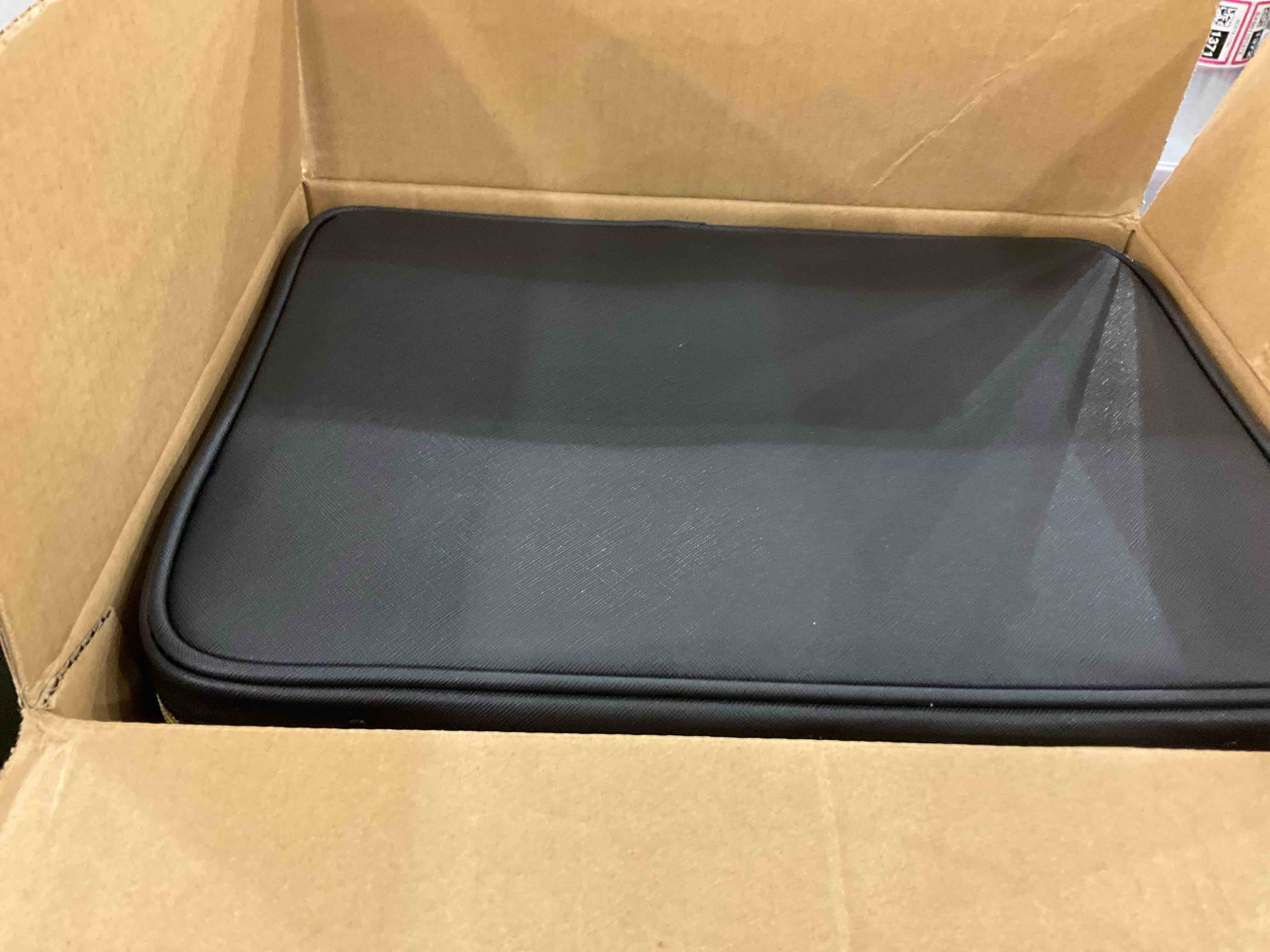 https://s3.amazonaws.com/lotting-images-prod/BargainHunt/EXS00701761_1707322593802.jpeg