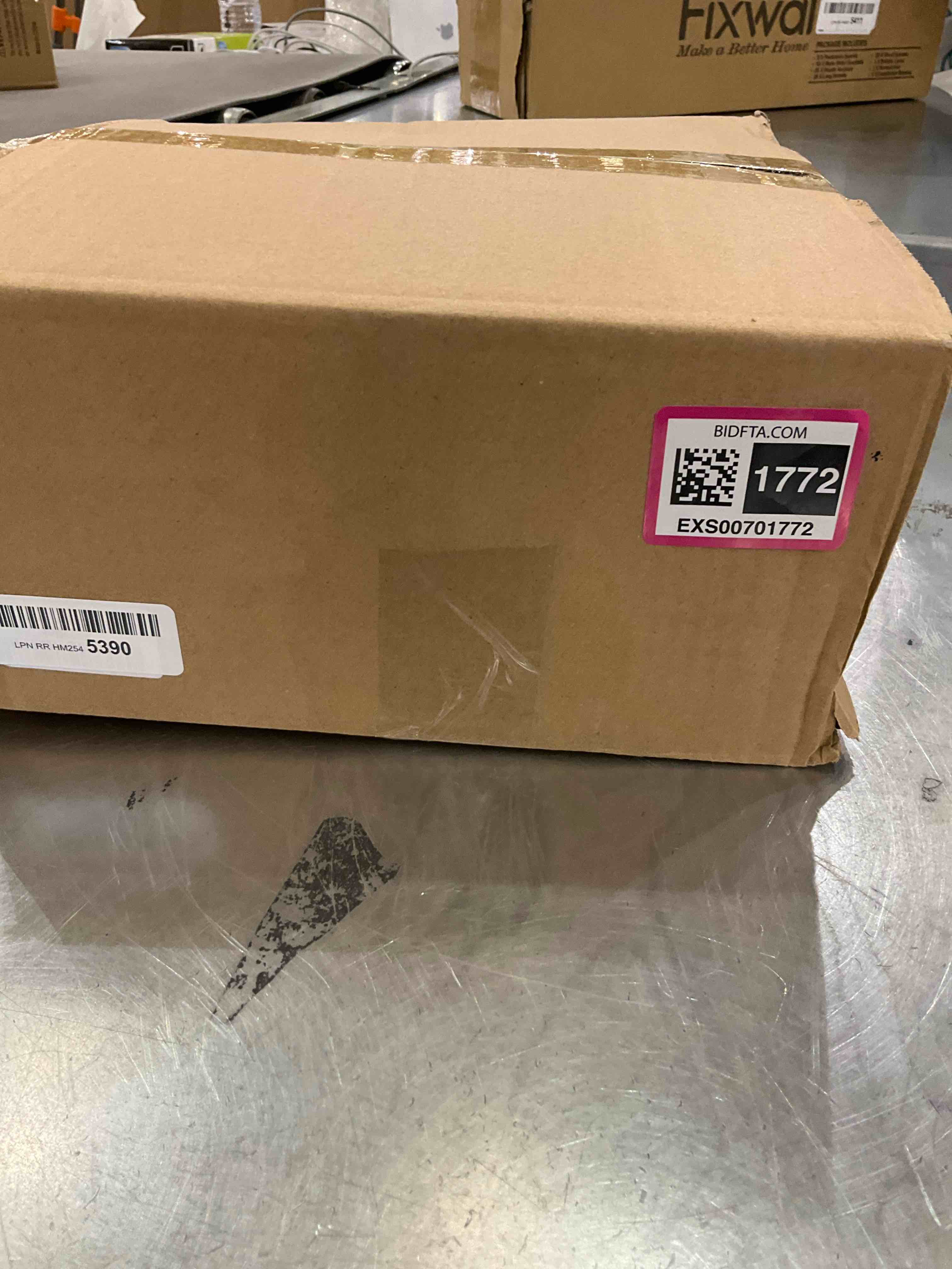 https://s3.amazonaws.com/lotting-images-prod/BargainHunt/EXS00701772_1707323457830.jpeg