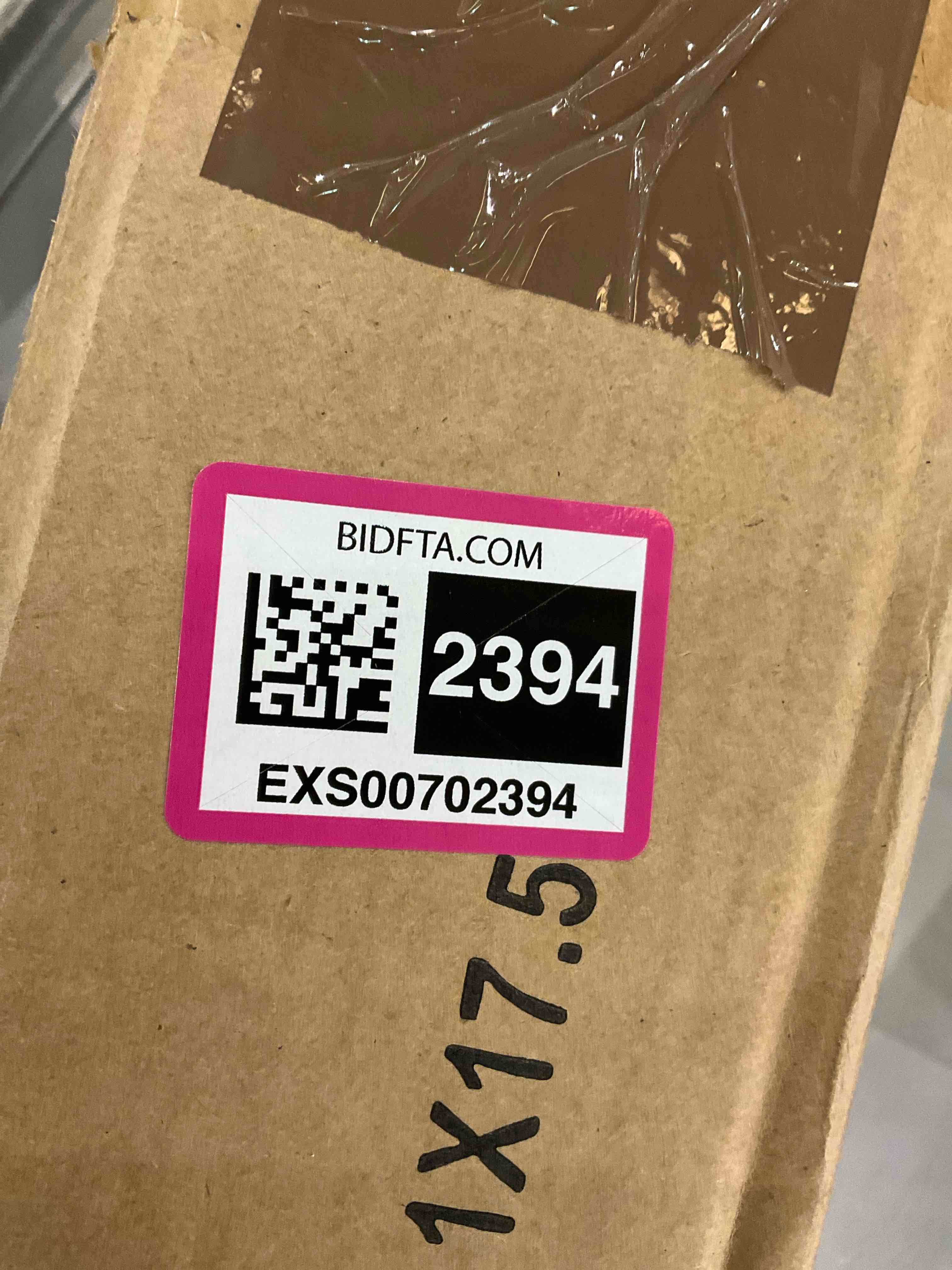 https://s3.amazonaws.com/lotting-images-prod/BargainHunt/EXS00702394_1707318123046.jpeg
