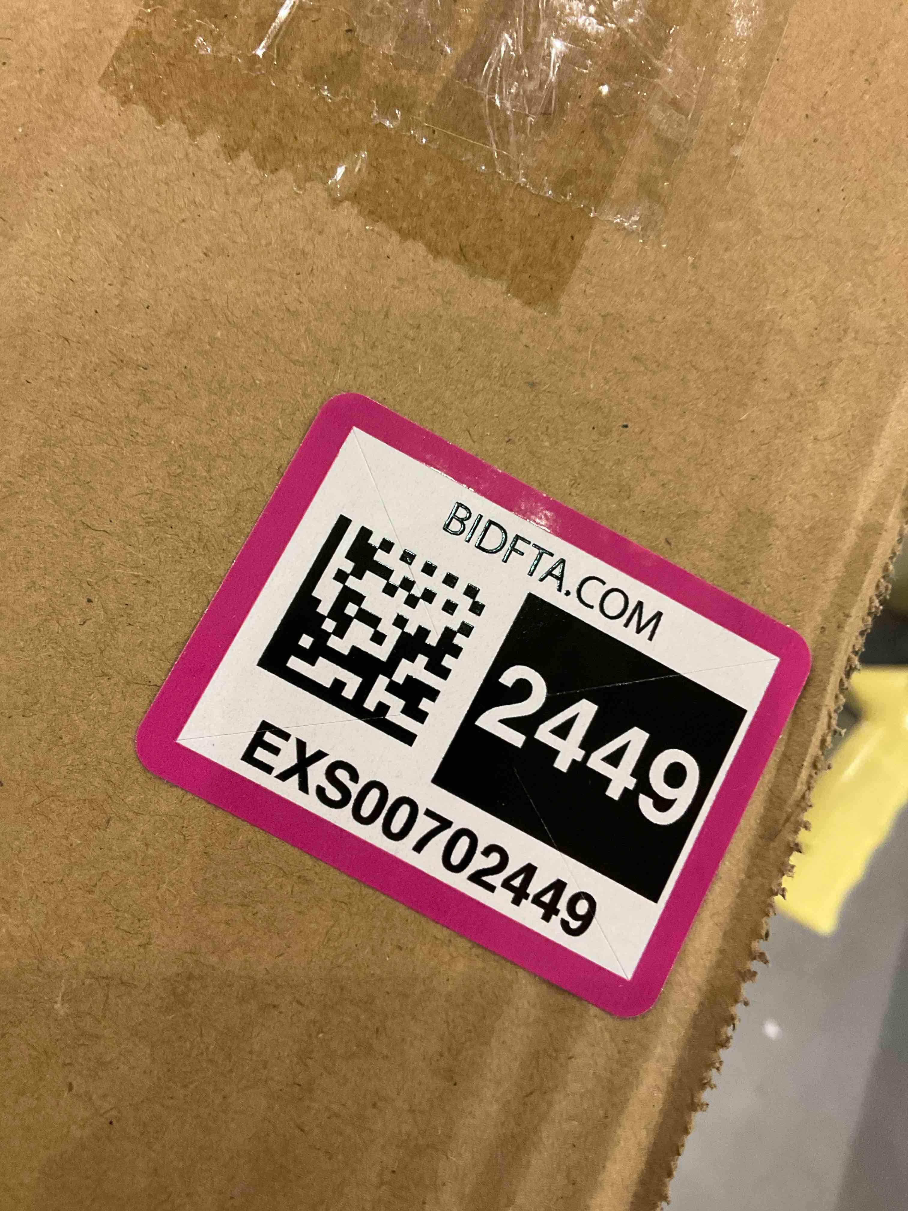 https://s3.amazonaws.com/lotting-images-prod/BargainHunt/EXS00702449_1707399201753.jpeg