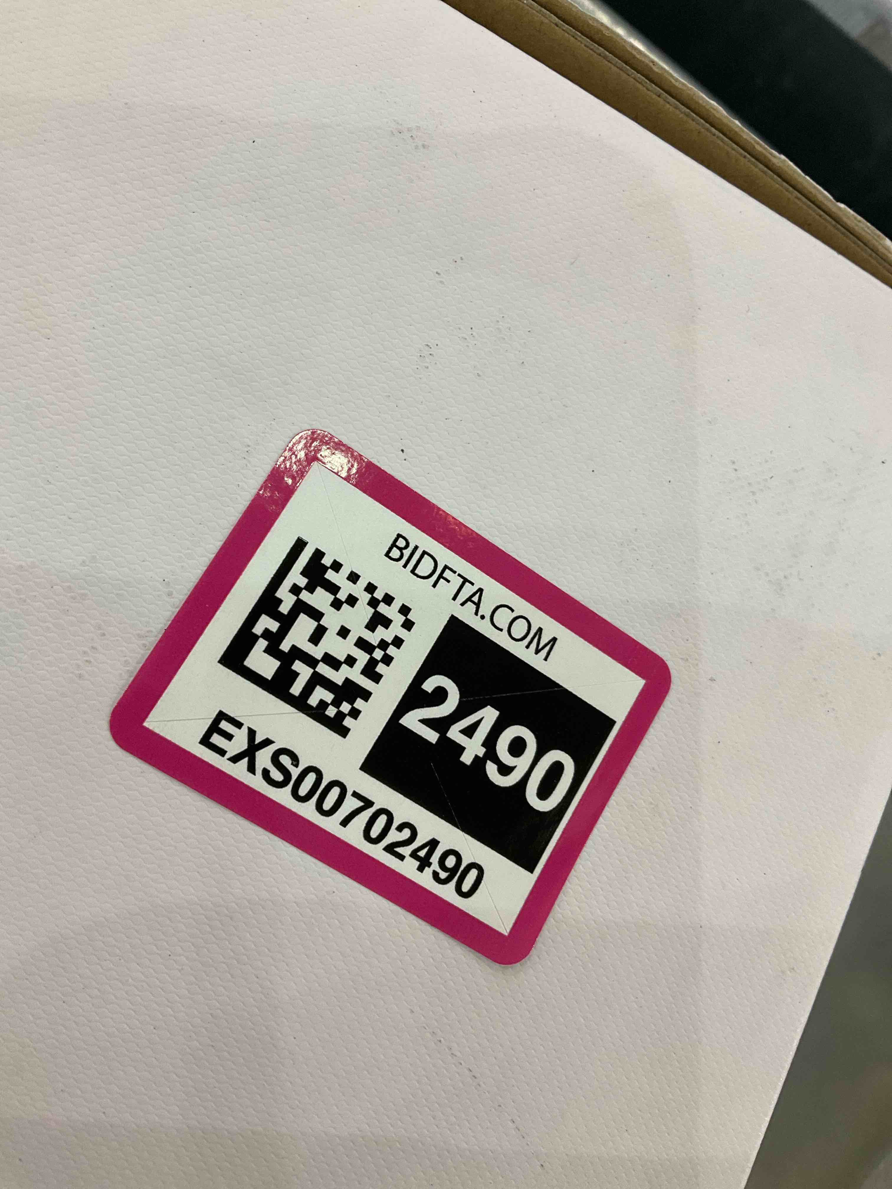 https://s3.amazonaws.com/lotting-images-prod/BargainHunt/EXS00702490_1707406718004.jpeg