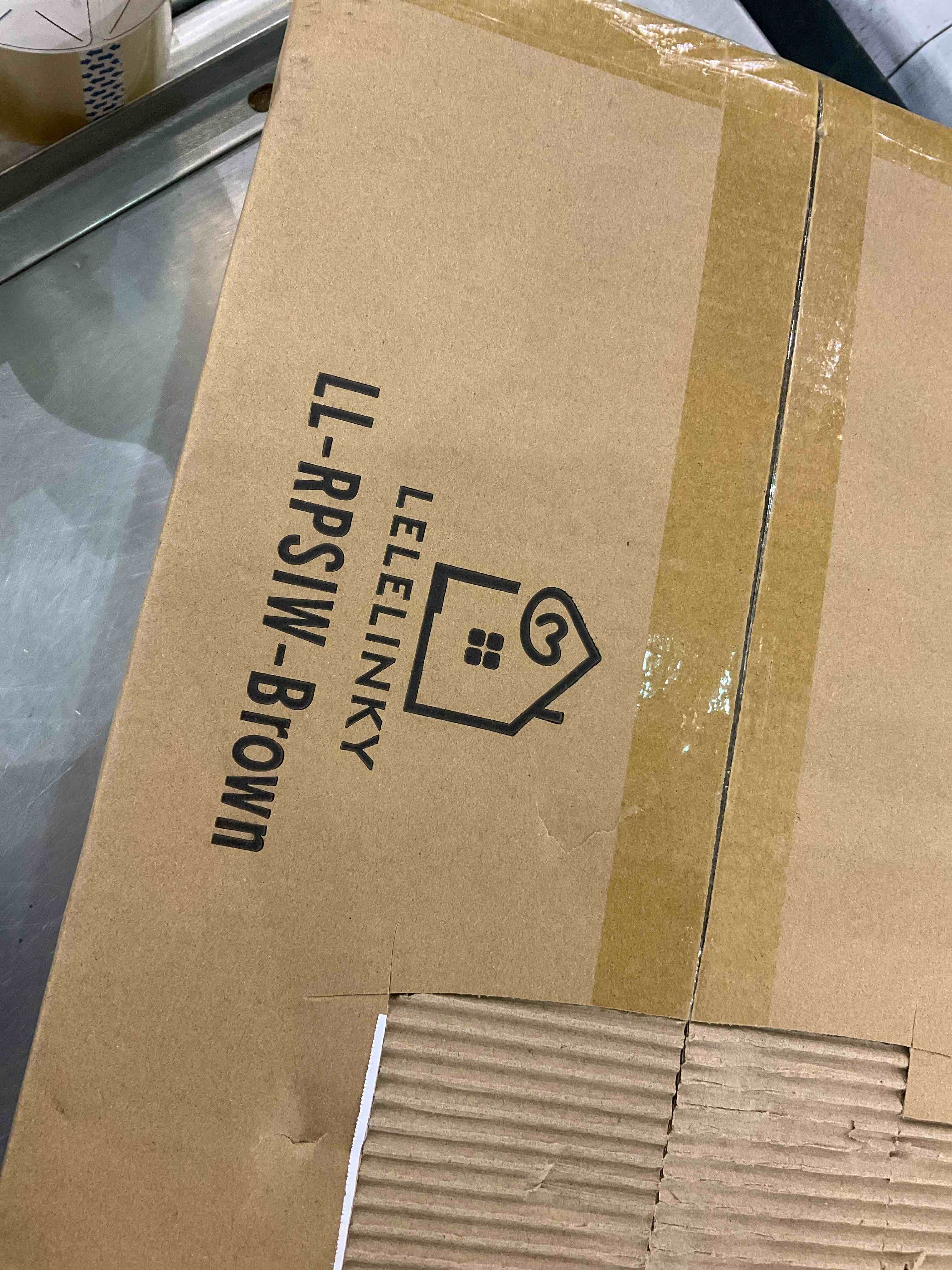 https://s3.amazonaws.com/lotting-images-prod/BargainHunt/EXS00702491_1707406779201.jpeg