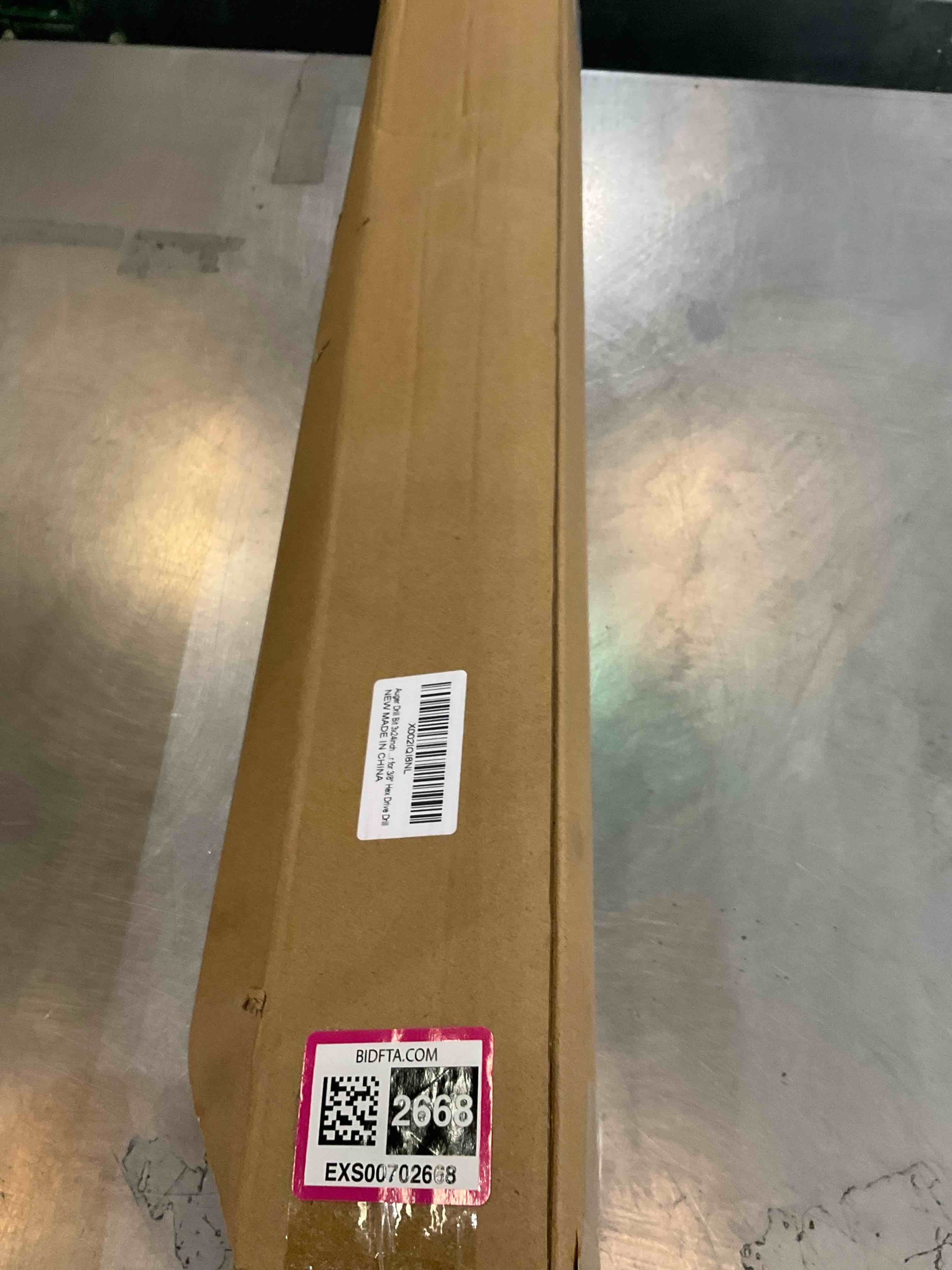 https://s3.amazonaws.com/lotting-images-prod/BargainHunt/EXS00702668_1708705620258.jpeg