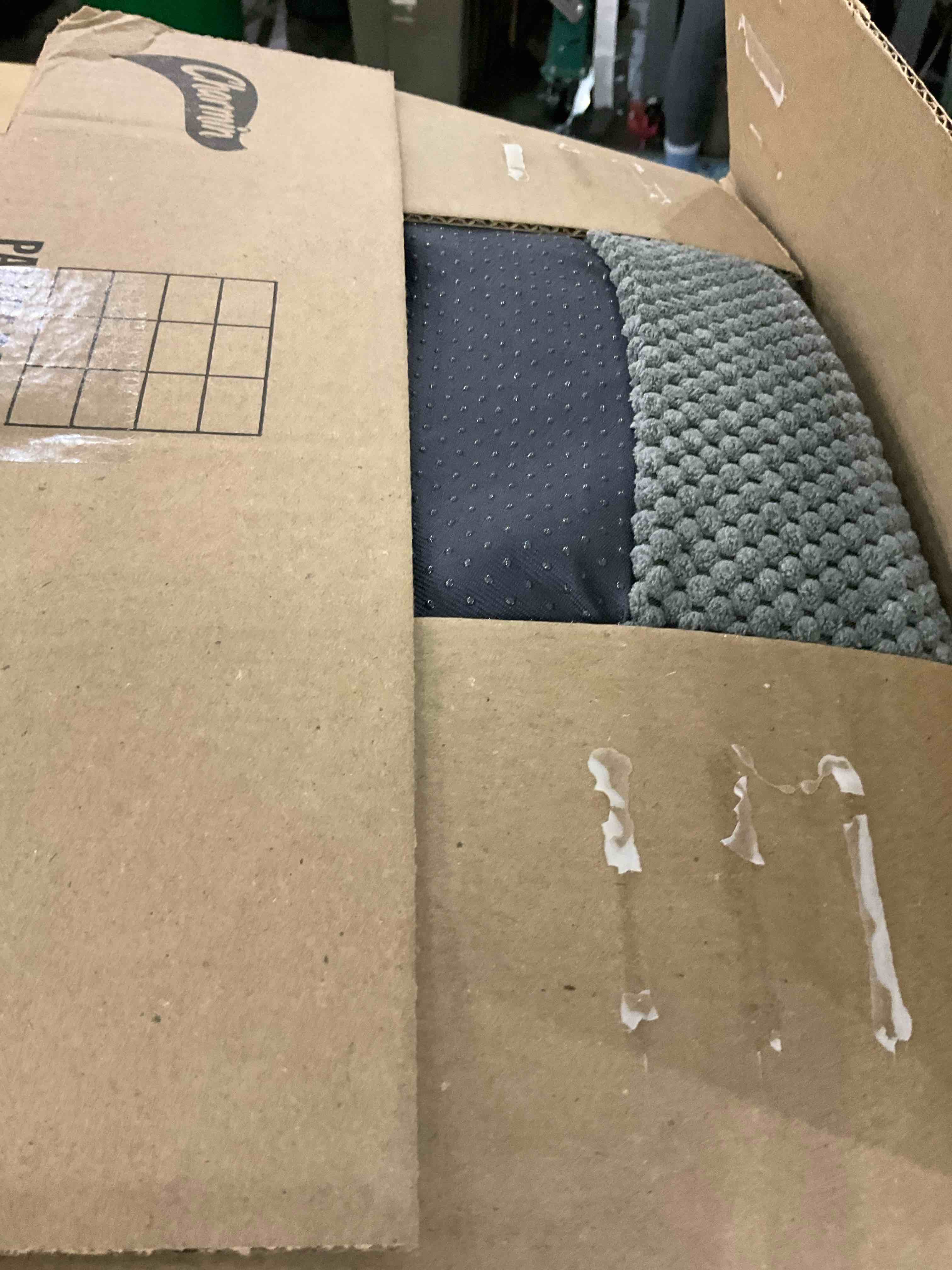 https://s3.amazonaws.com/lotting-images-prod/BargainHunt/EXS00702992_1709125632841.jpeg