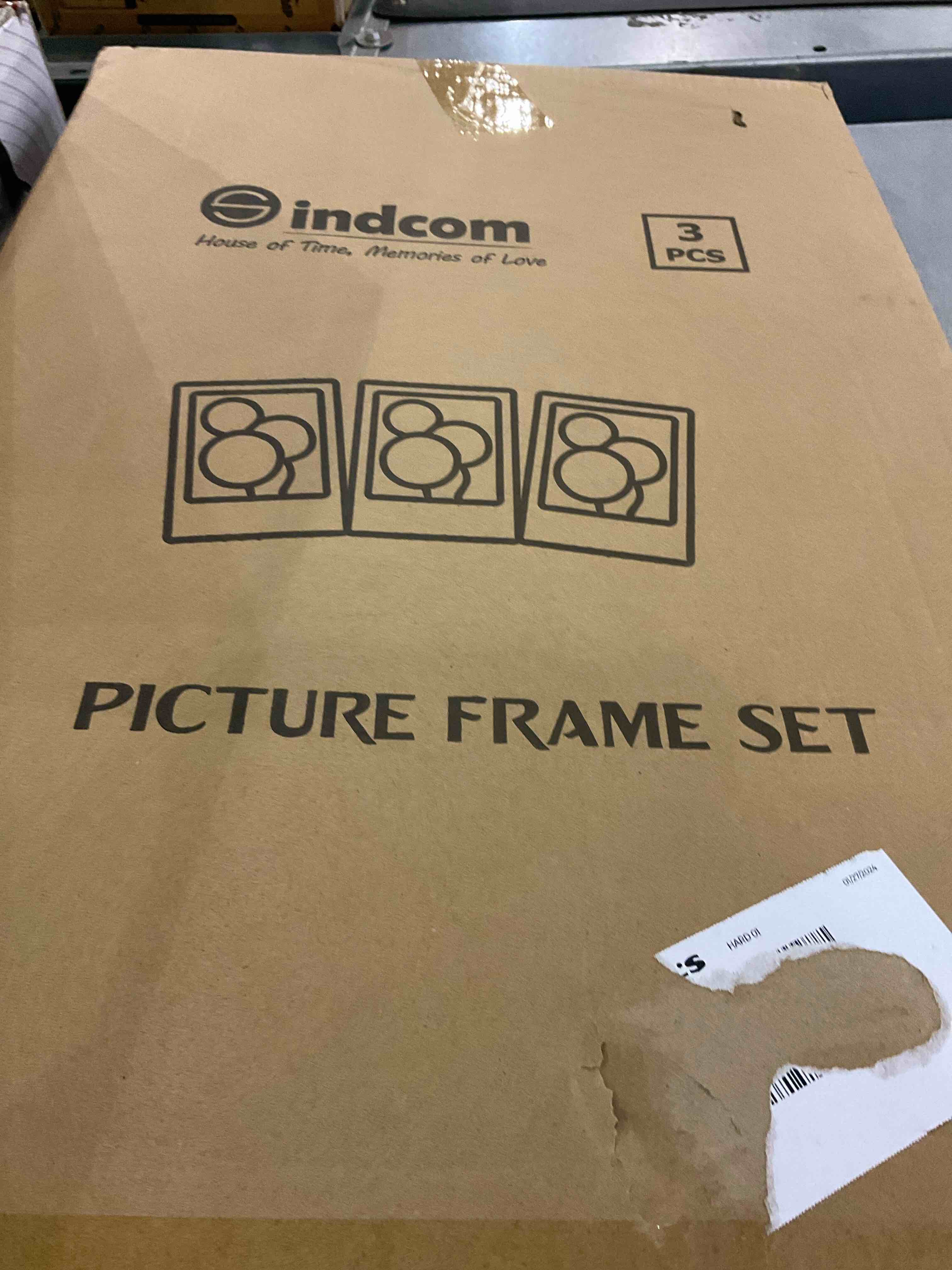 https://s3.amazonaws.com/lotting-images-prod/BargainHunt/EXS00702993_1709125516932.jpeg