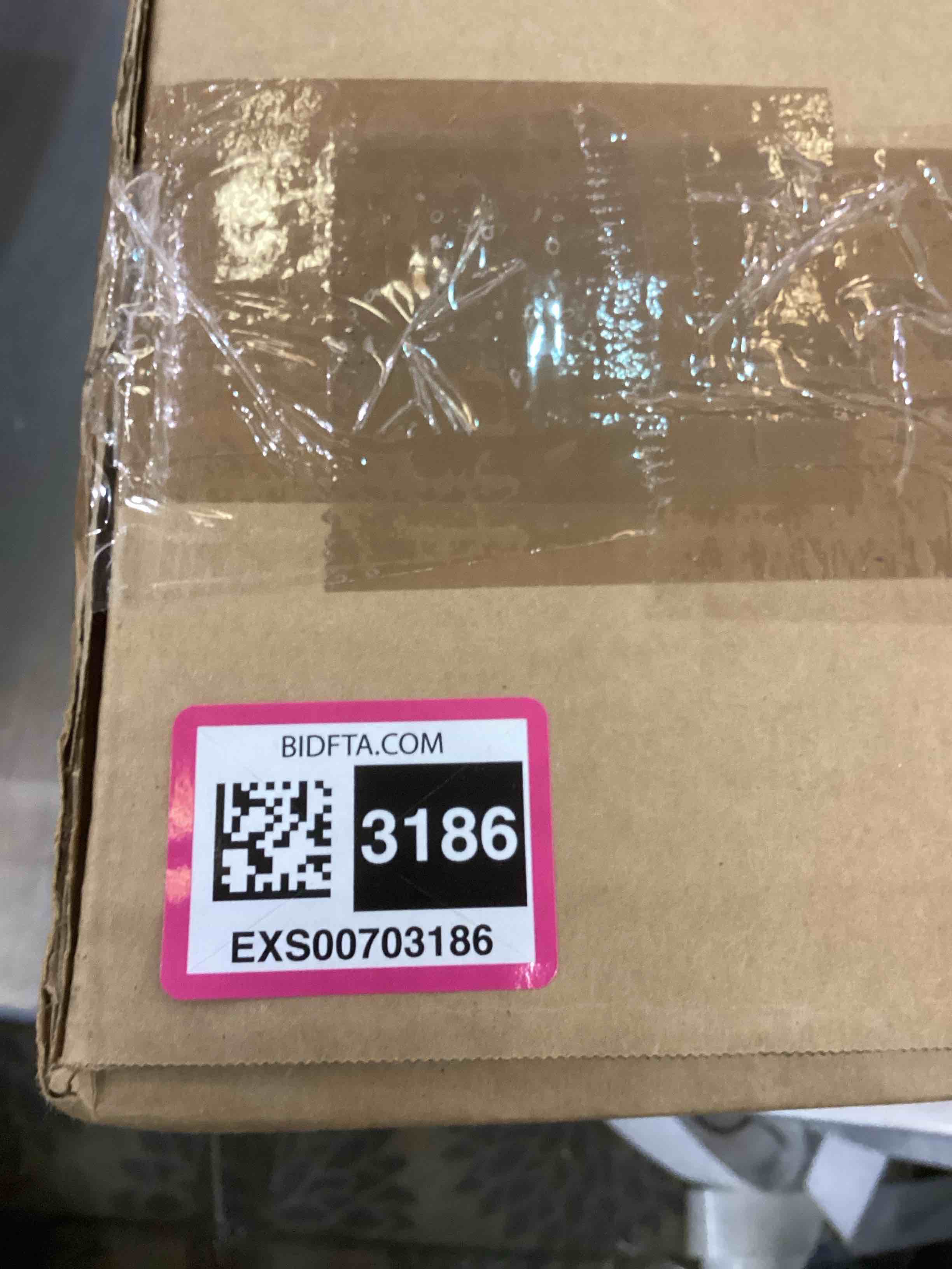 https://s3.amazonaws.com/lotting-images-prod/BargainHunt/EXS00703186_1706896959409.jpeg