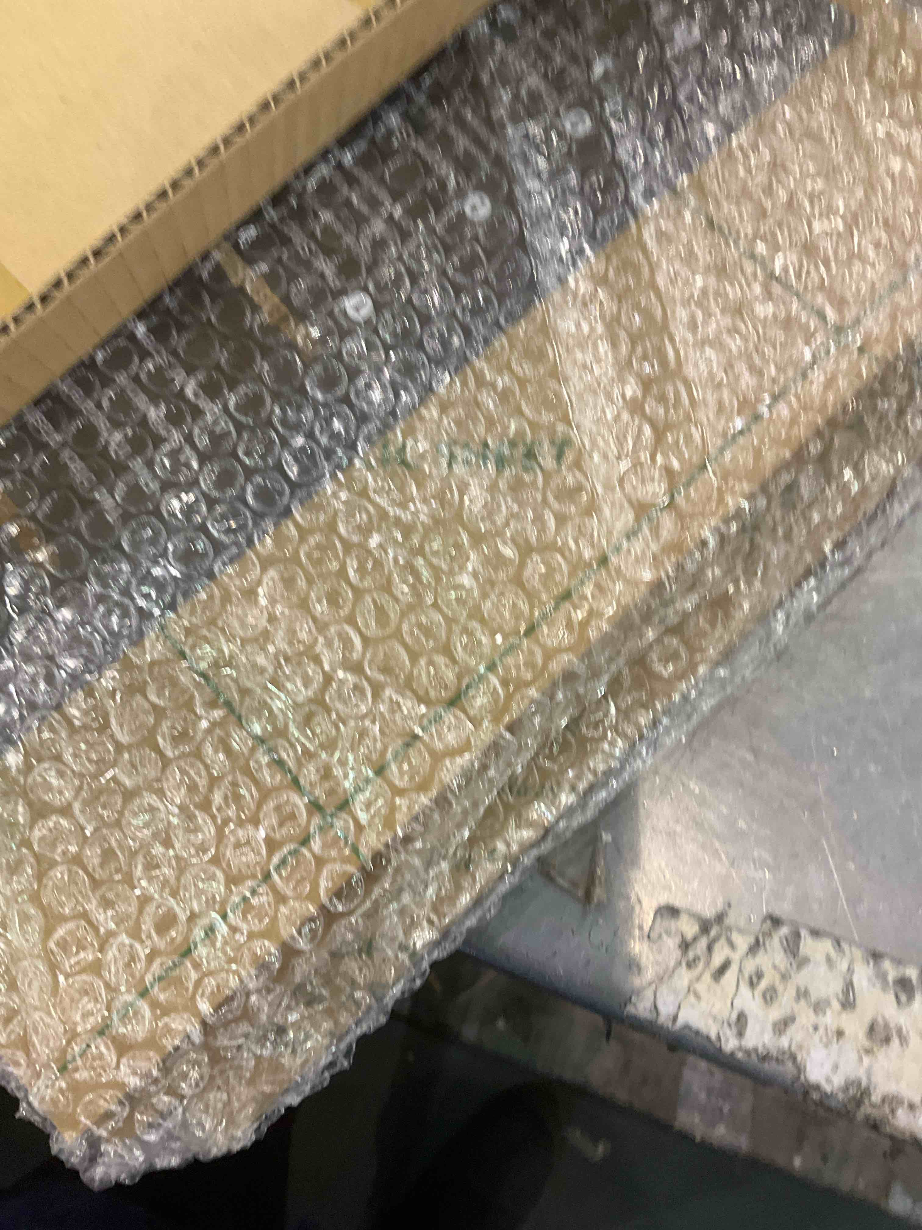 https://s3.amazonaws.com/lotting-images-prod/BargainHunt/EXS00703660_1708432510755.jpeg