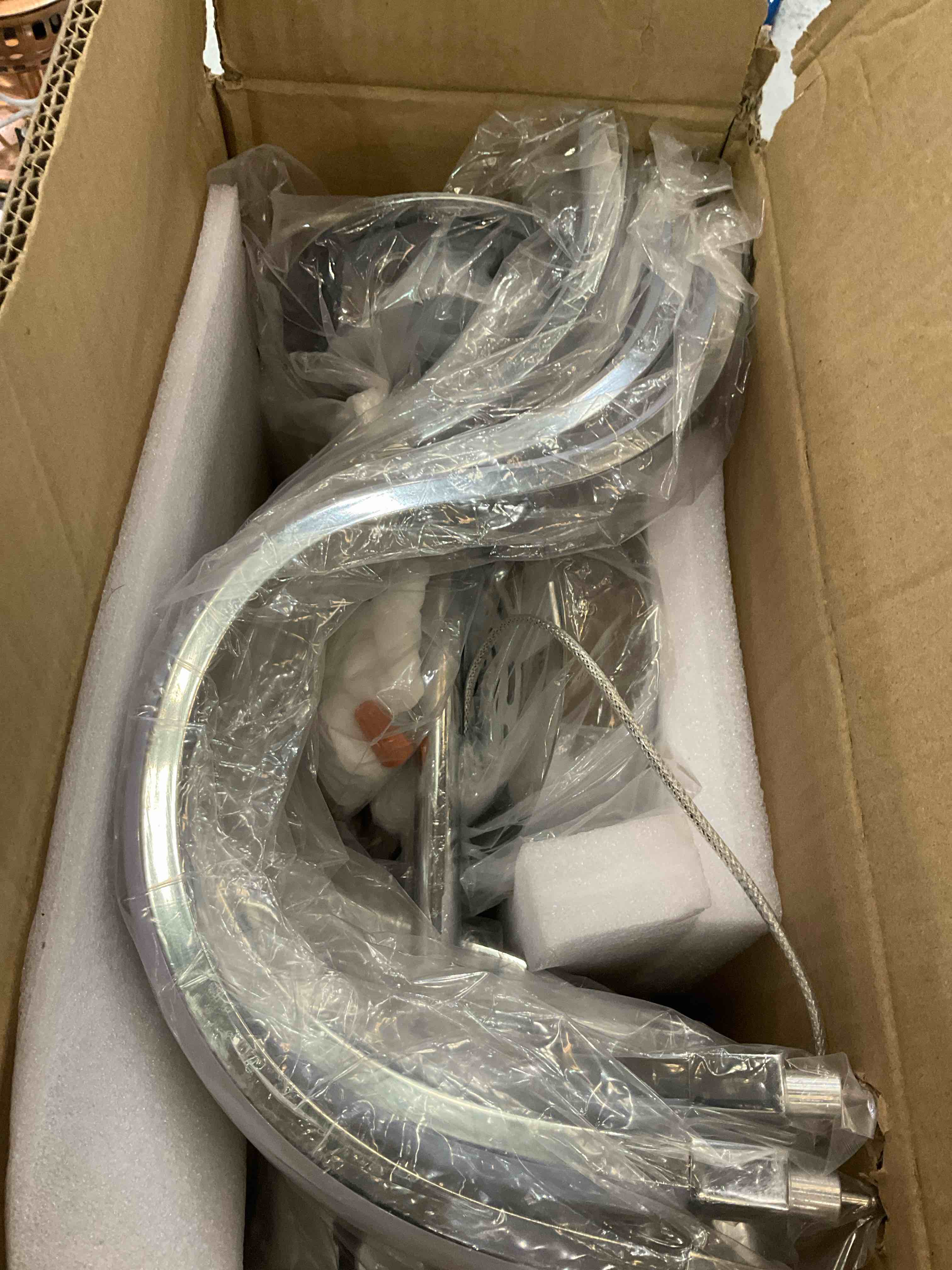 https://s3.amazonaws.com/lotting-images-prod/BargainHunt/EXS00703767_1708454822859.jpeg